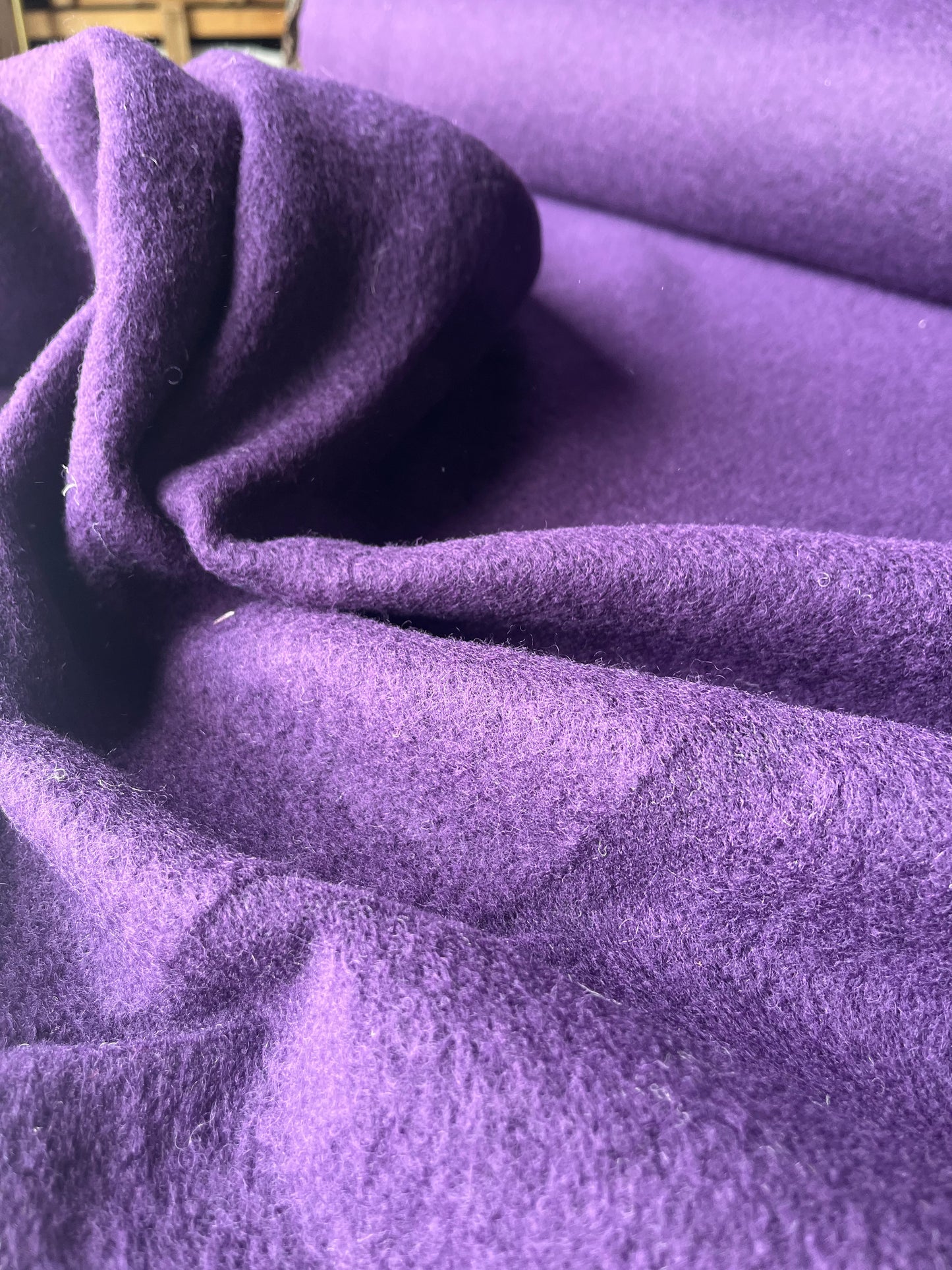 LISA 013 aubergine heavy boiled wool