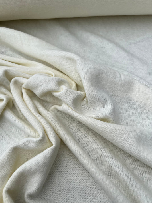 Fiona 016 Cotton/modal jersey écru extra wide