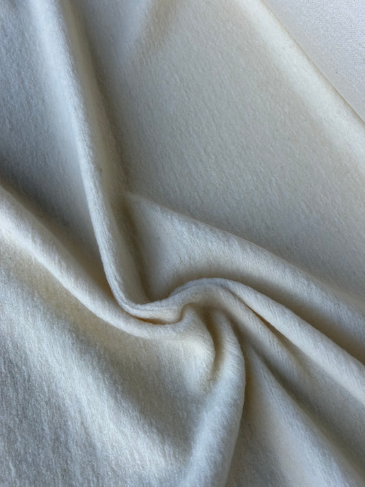 LISA 071 ecru heavy boiled wool