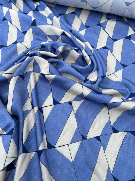 Fiona 012 viscose fibrane geometrical print blue/ecru