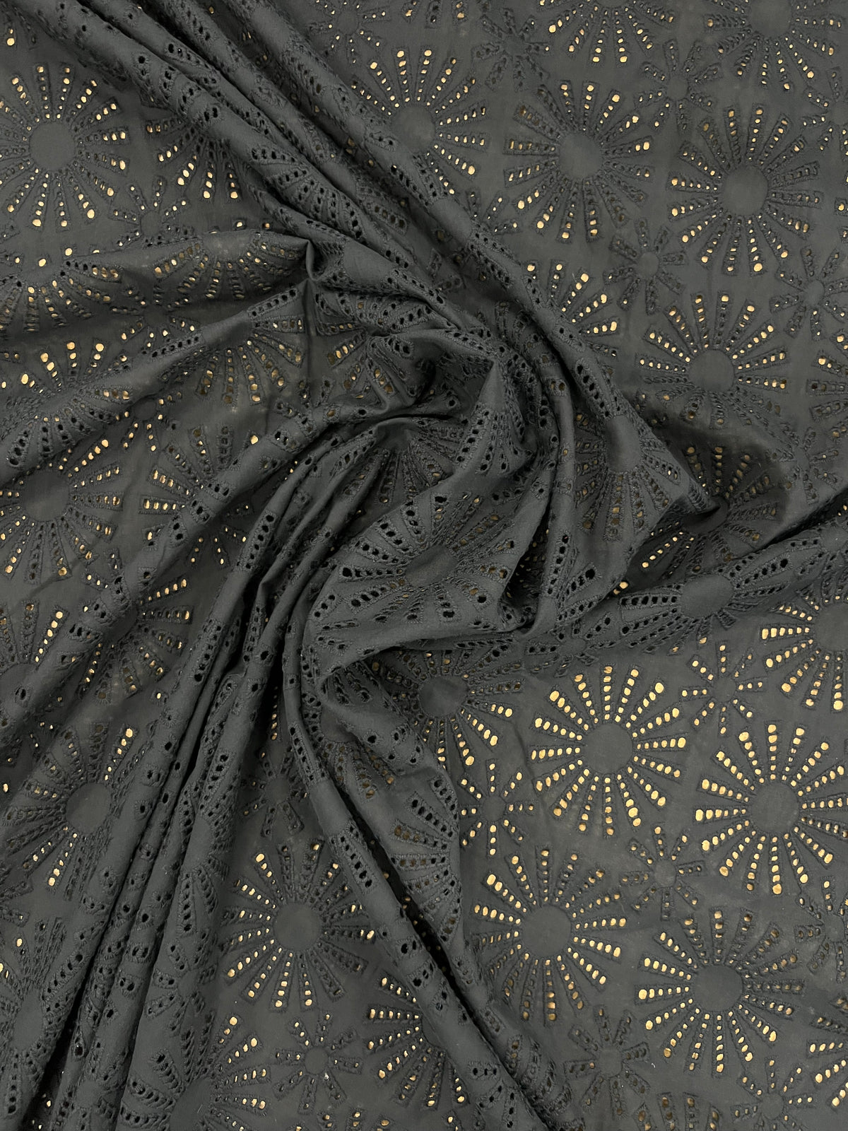 Enrique 020  broderie anglaise flower design black