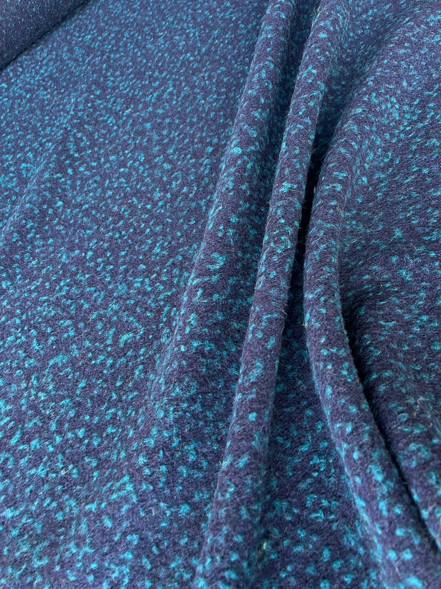LISA 016 boiled wool navy with mini bouclette dark emerald