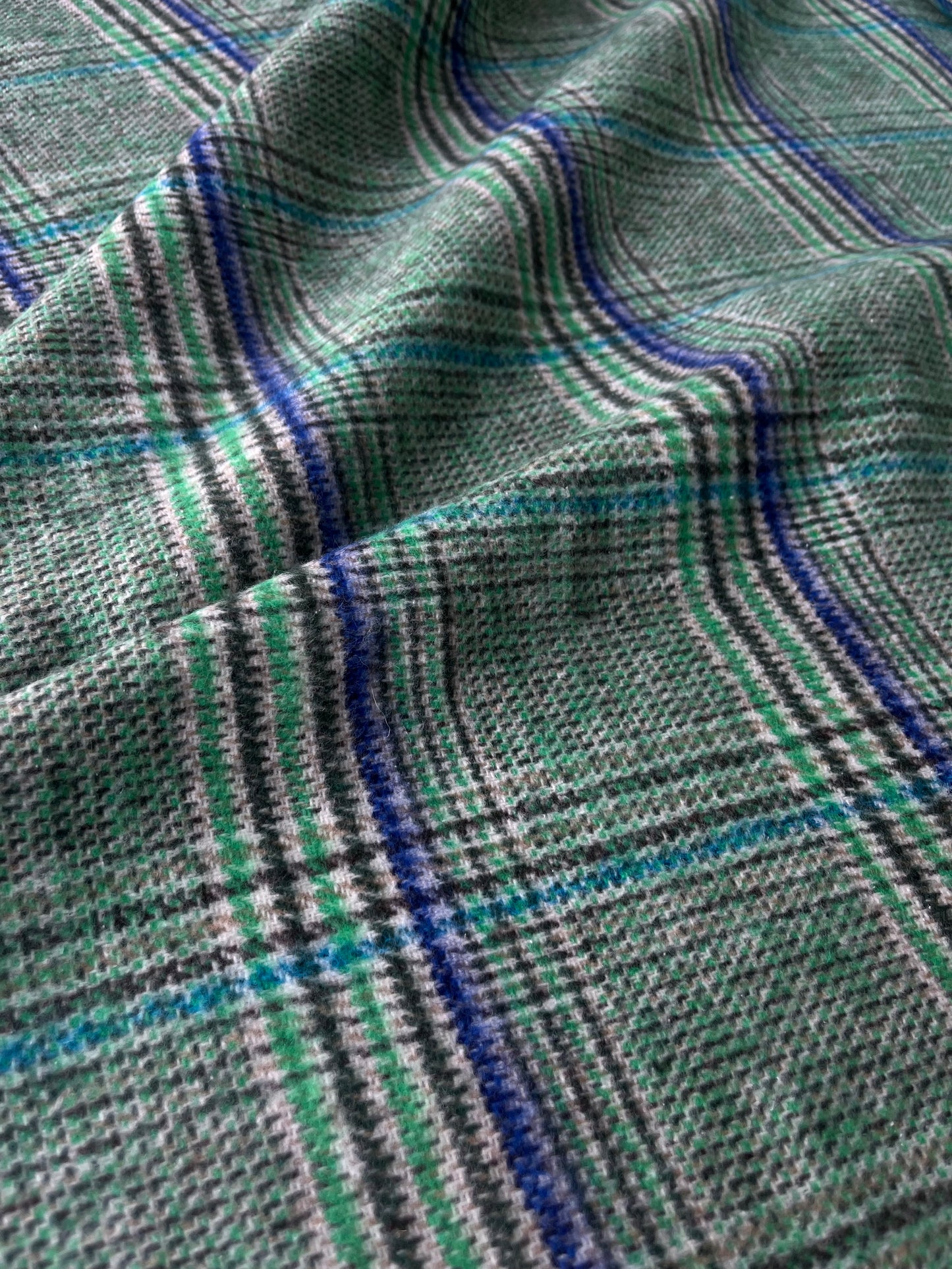 LISA 036 Green / electric blue  checkered heavy cotton tweed