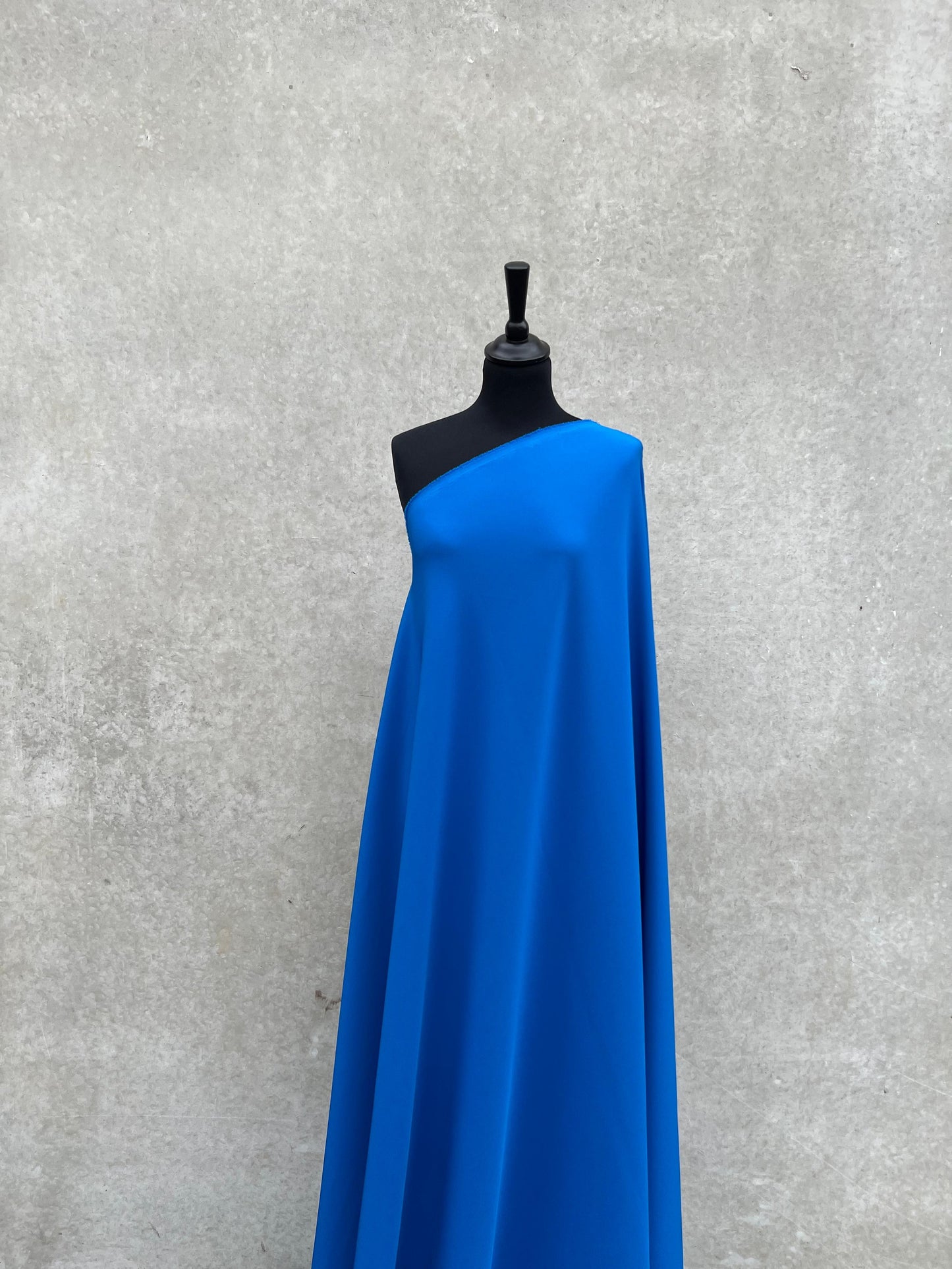PREM10045 soft and compact royal blue twill Marina Rinaldi