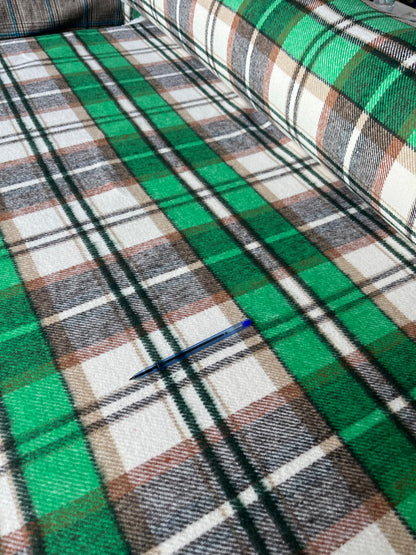 LISA 037 Green/beige/ecru checkered heavy cotton