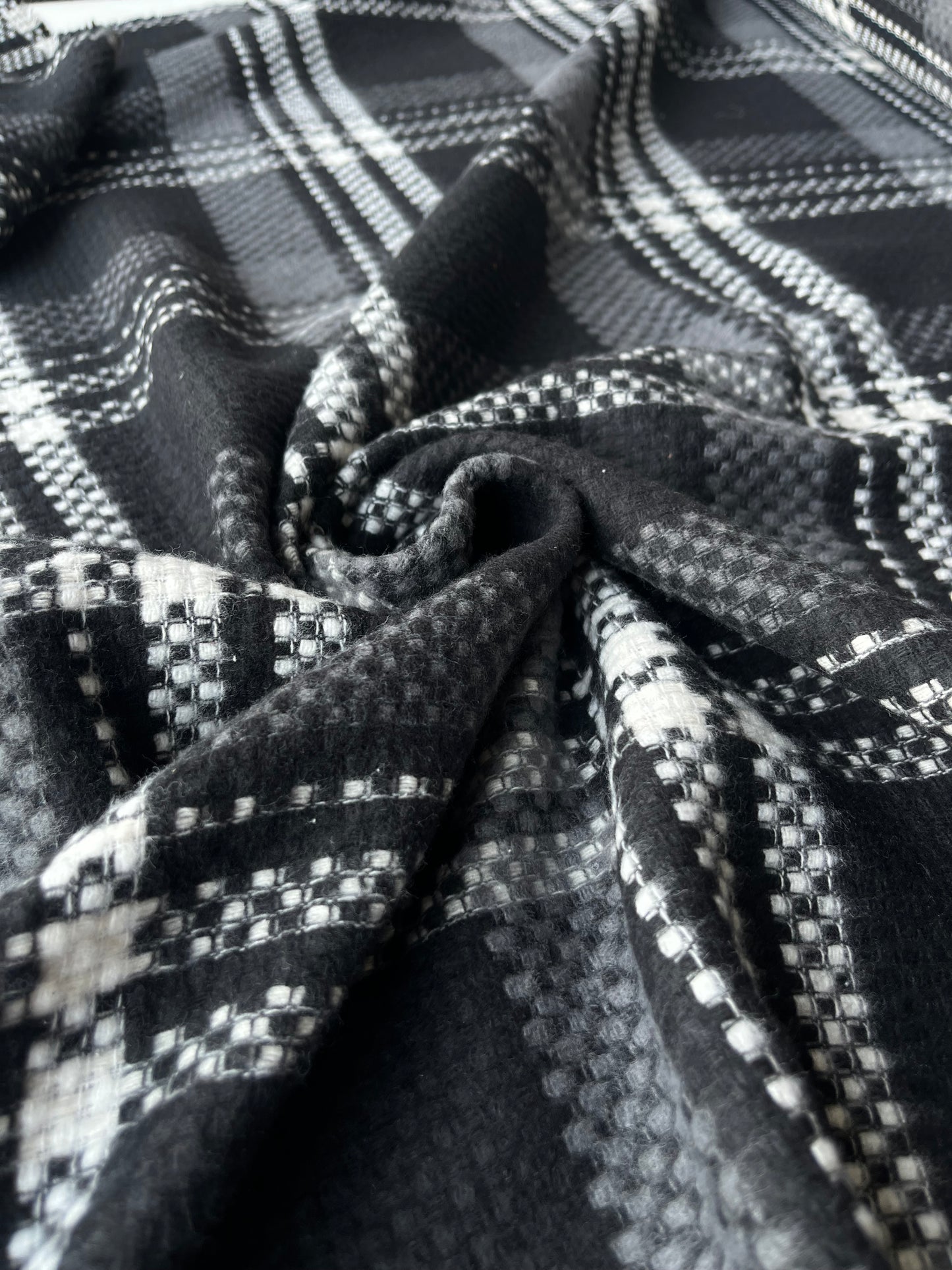 LISA 034 black White checkered heavy cotton