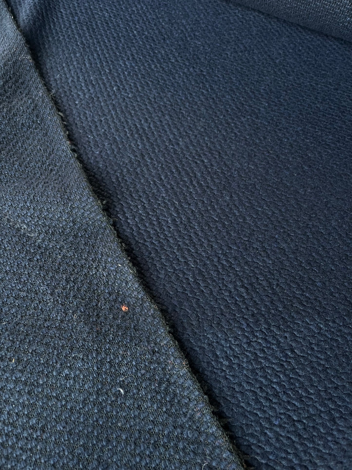LISA 024 boiled wool with small bouclette navy