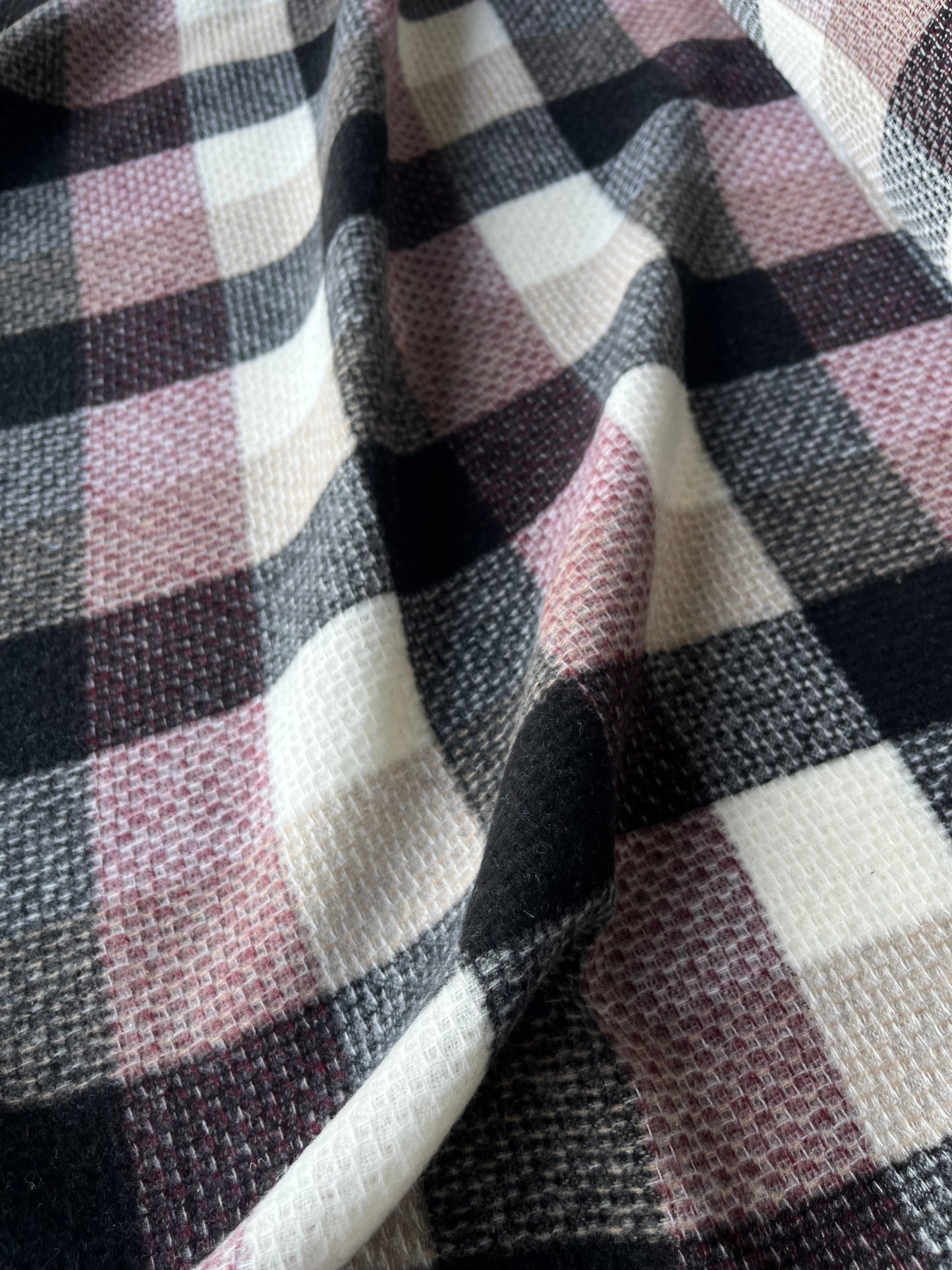 LISA 032 bordeaux/black/ecru checkered heavy cotton