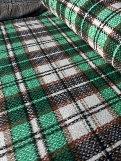 LISA 039 Green/brown/ecru checkered heavy cotton