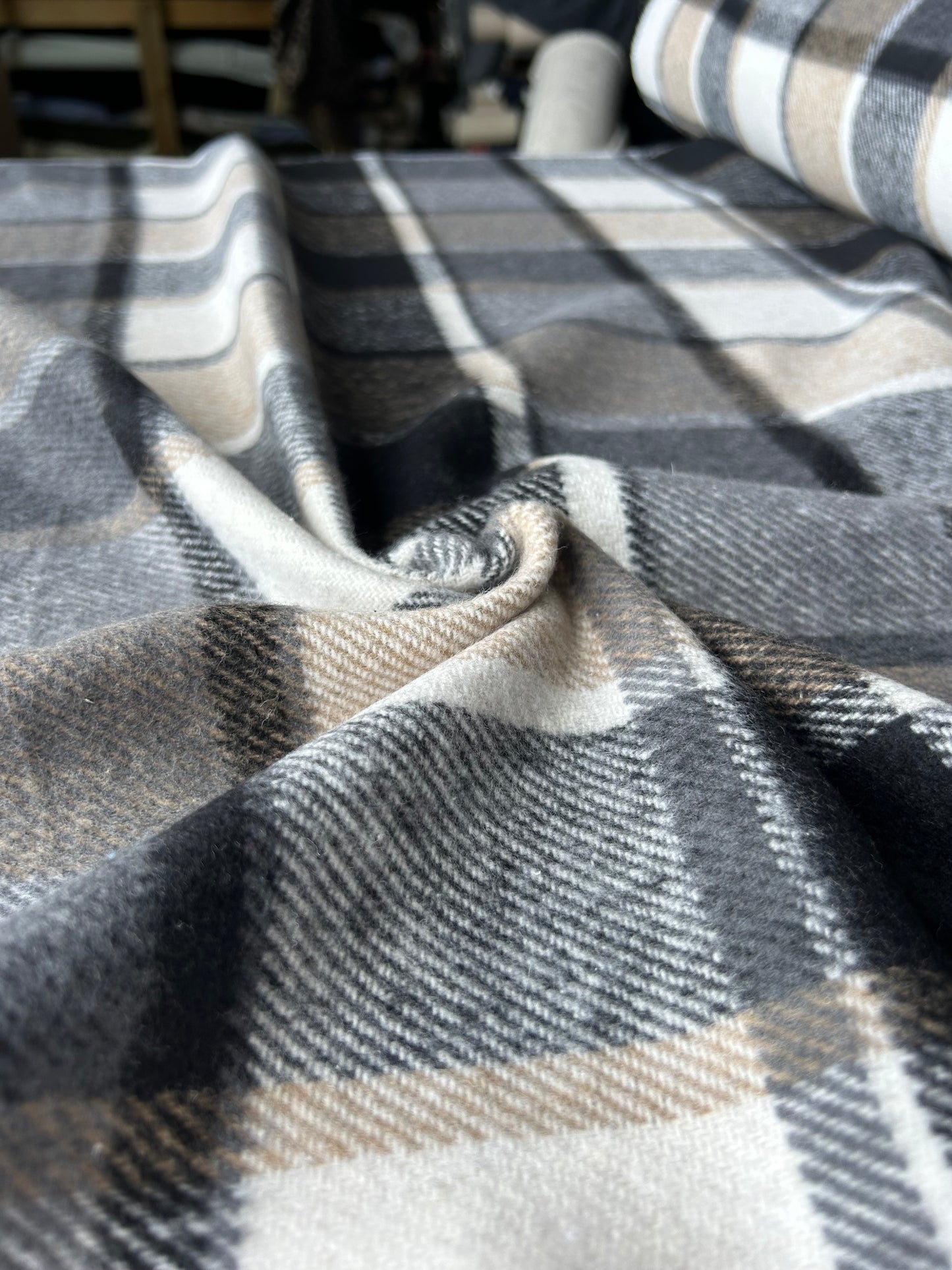 LISA 069  brown/ecru/black checkered heavy cotton