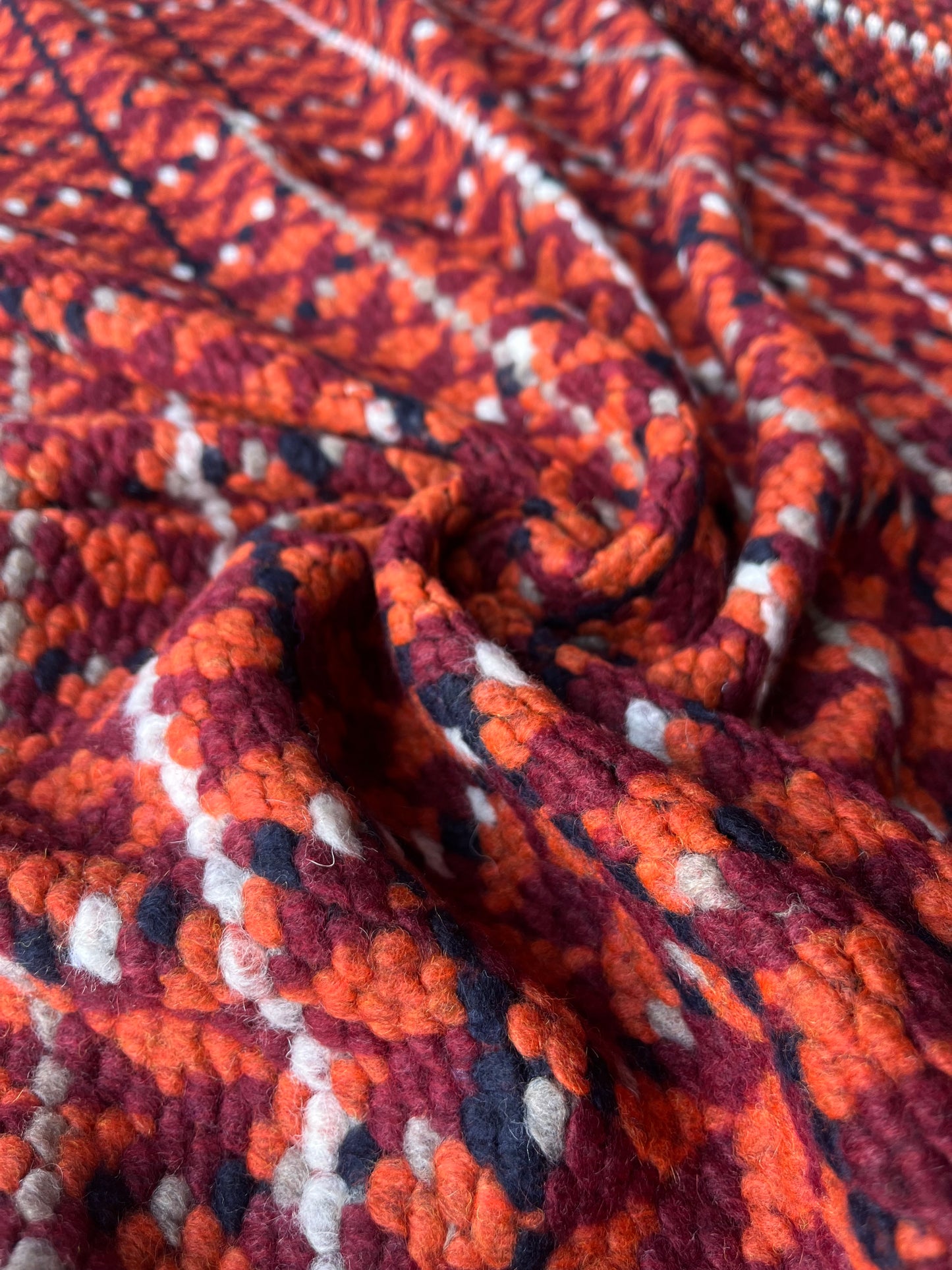 LISA 059  boiled wool with small bouclette orange/red small design