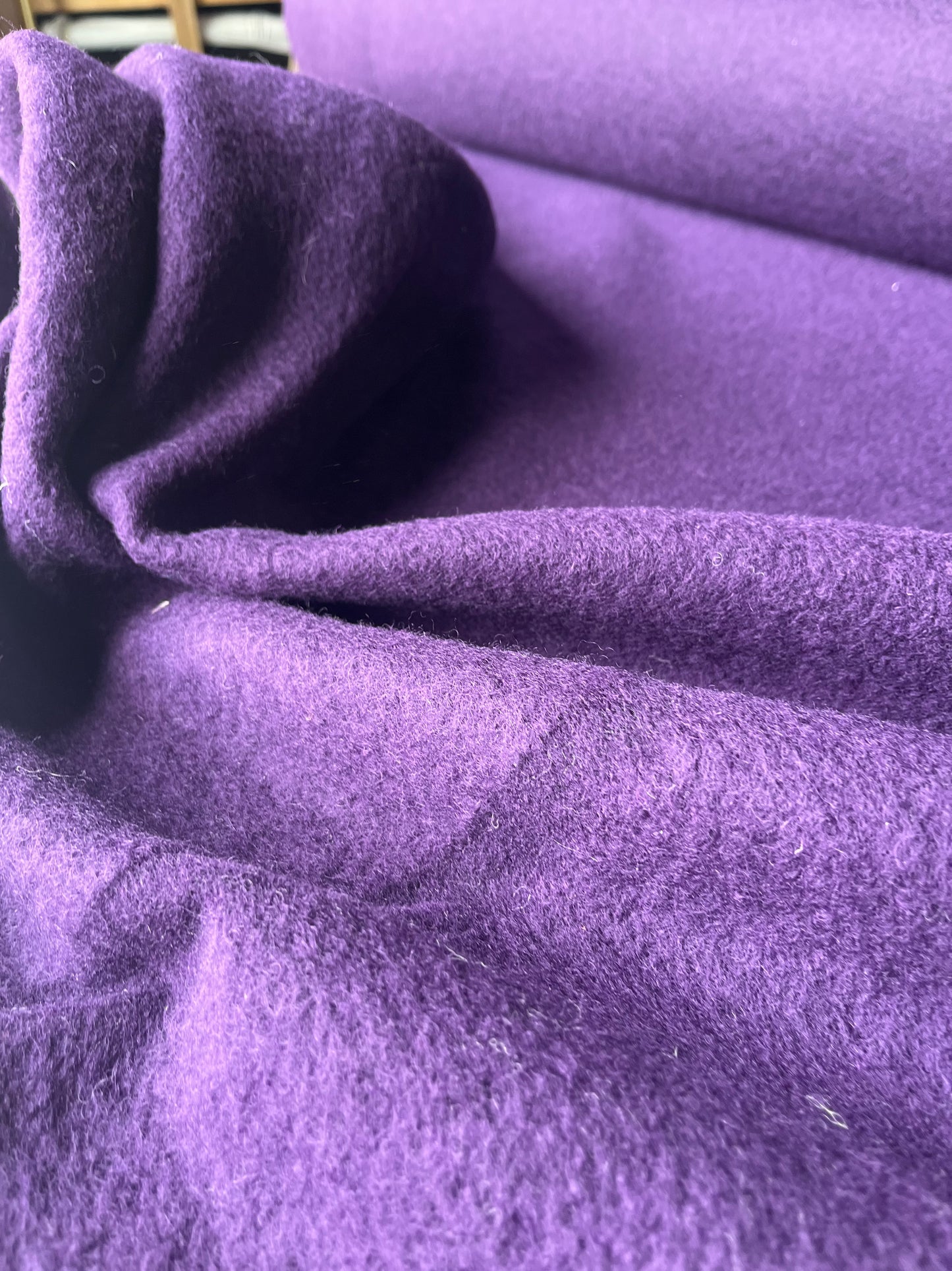 LISA 013 aubergine heavy boiled wool