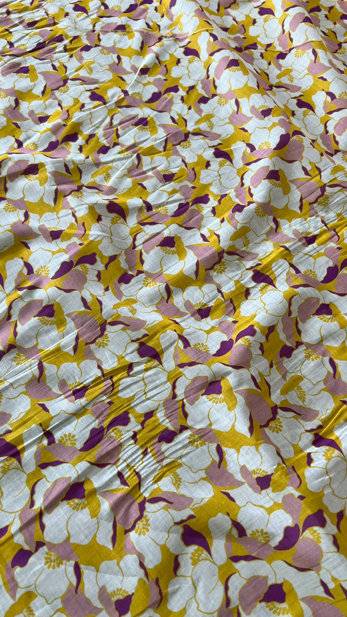 B01 LAGO 008 Cotton voile with yellow and pink flowers