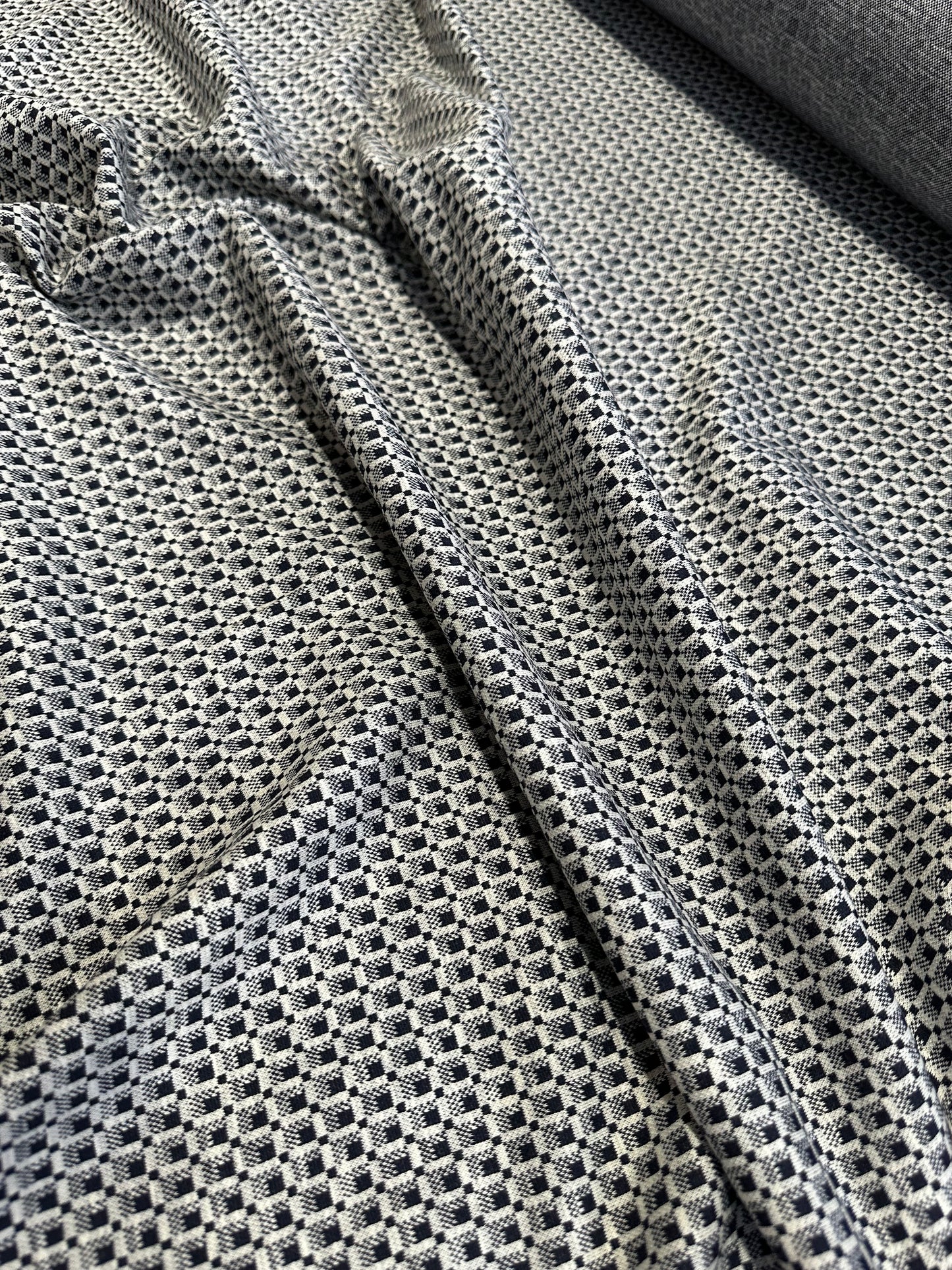 A02 jersey jacquard small check