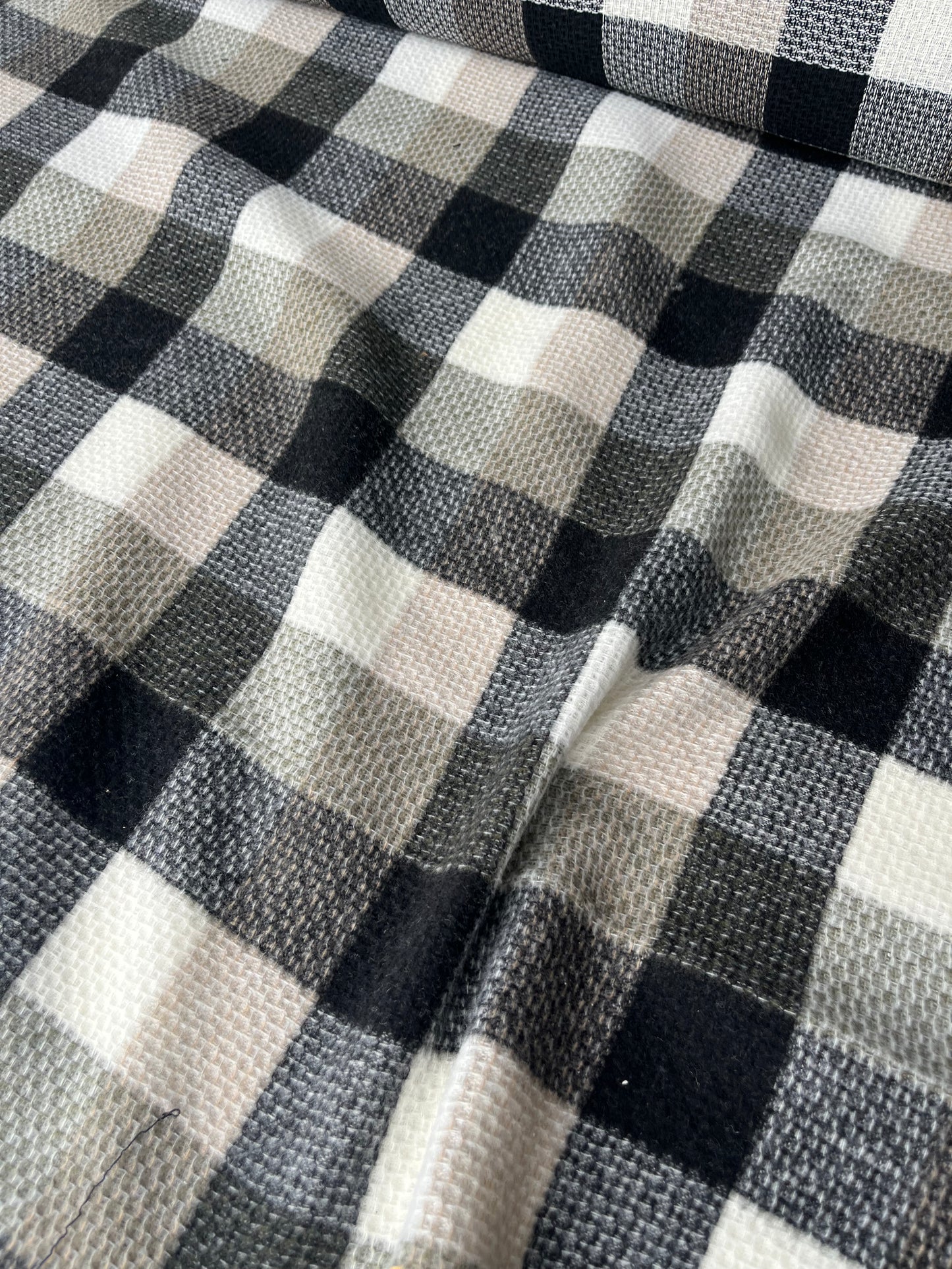 LISA 066 khaky/sand/black checkered heavy cotton