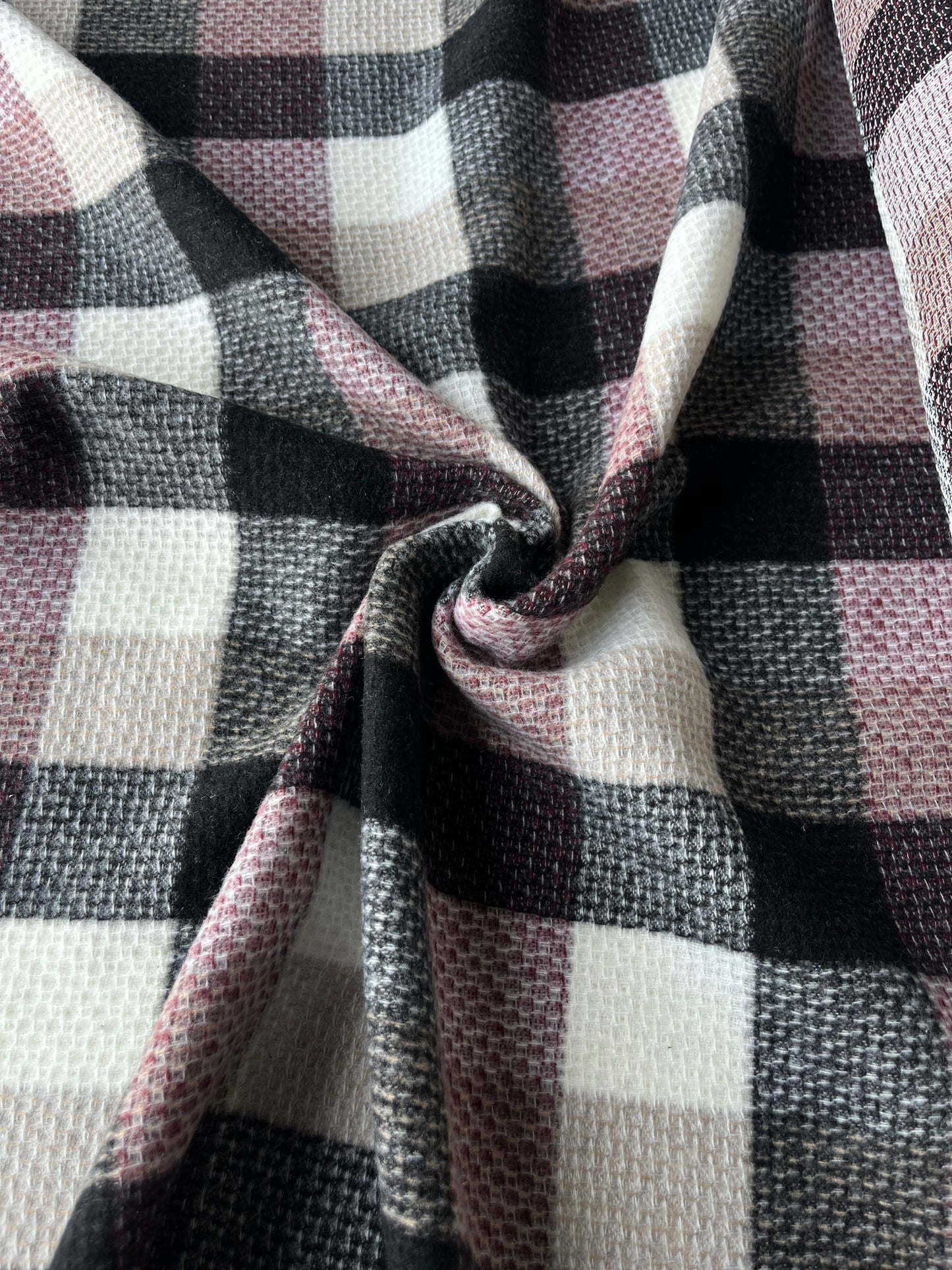 LISA 032 bordeaux/black/ecru checkered heavy cotton