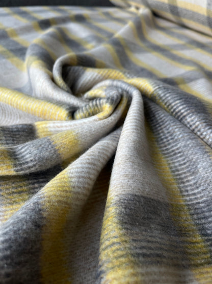 LISA 046 grey/yellow/ecru checkered heavy cotton