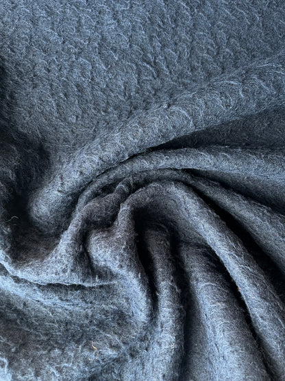 LISA 018 boiled wool messy navy