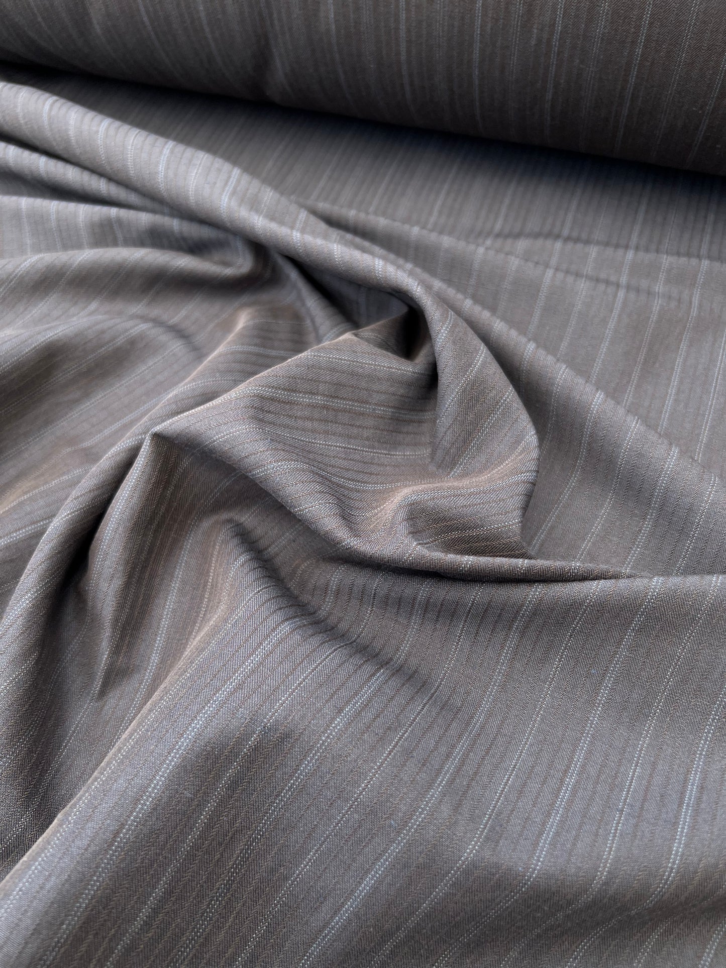 Fiona 023 heavy cotton brown with fine stripes