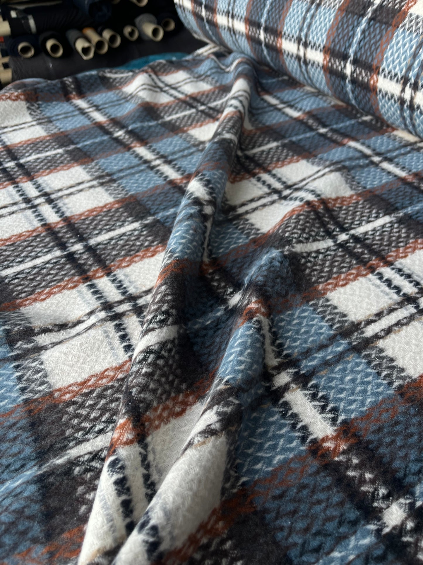 LISA 048 blue/brown/ecru checkered heavy cotton