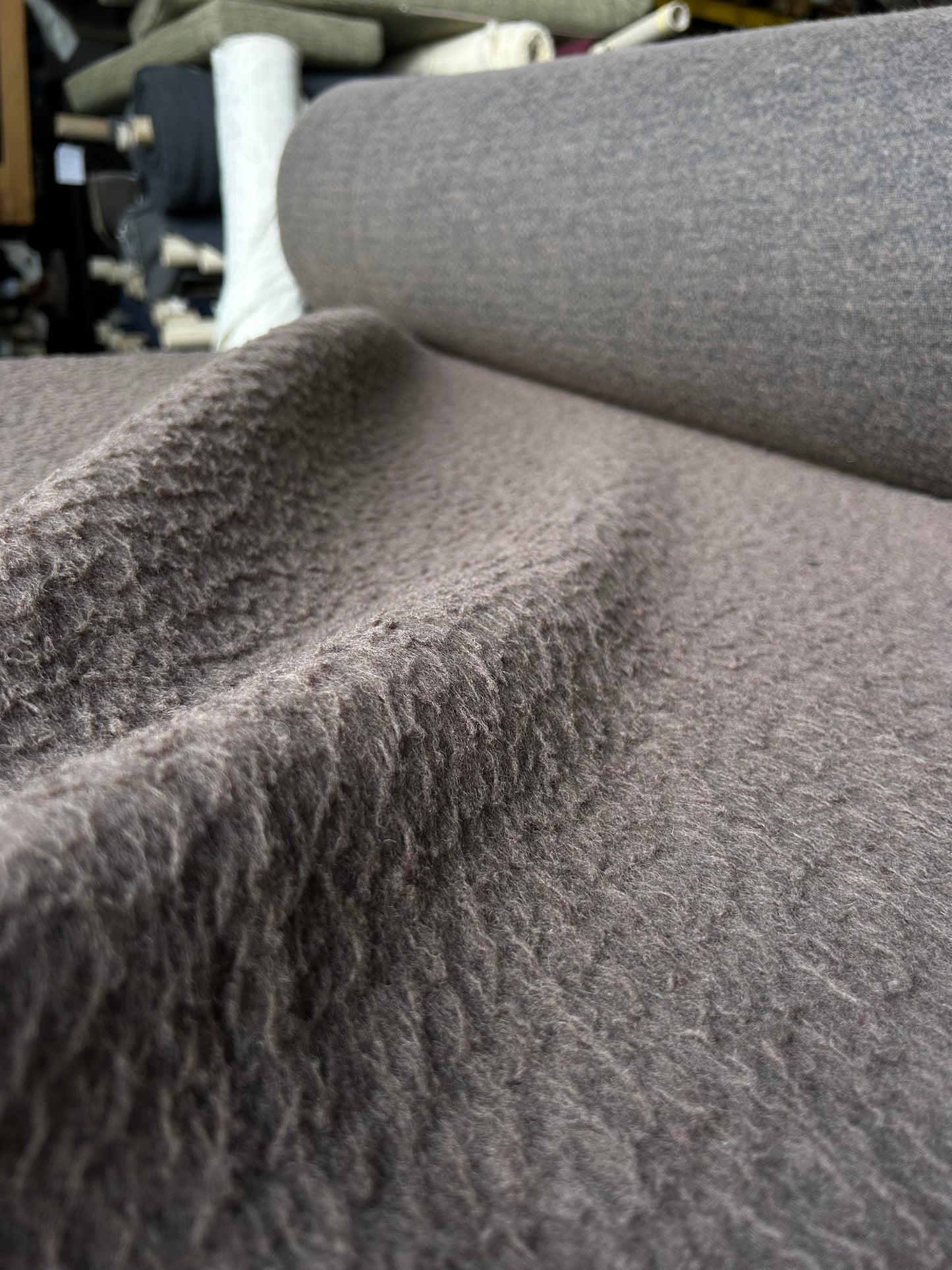 LISA 085 chocolate heavy boiled wool