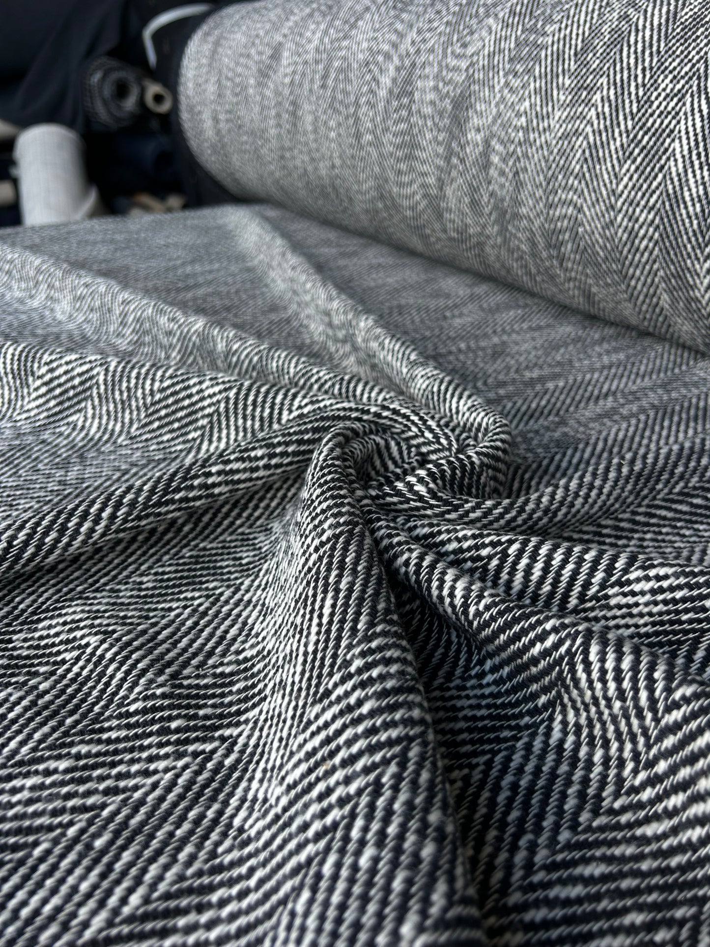 LISA 064 heavy Cotton tweed herringbone