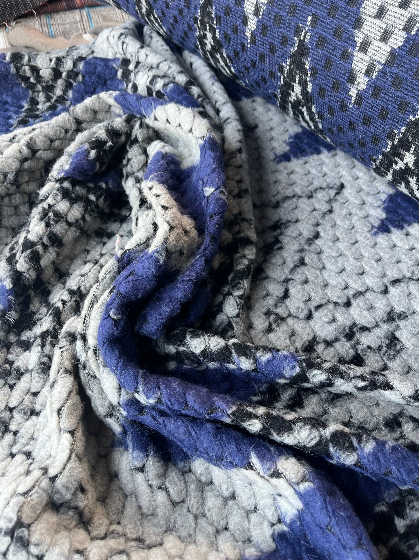 LISA 020 blue/black/white zig zag design heavy boiled wool bouclette