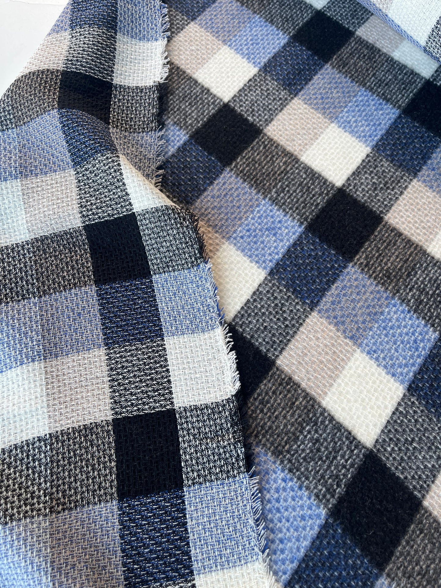 LISA 021 ecru/white/blue/black checkered heavy cotton