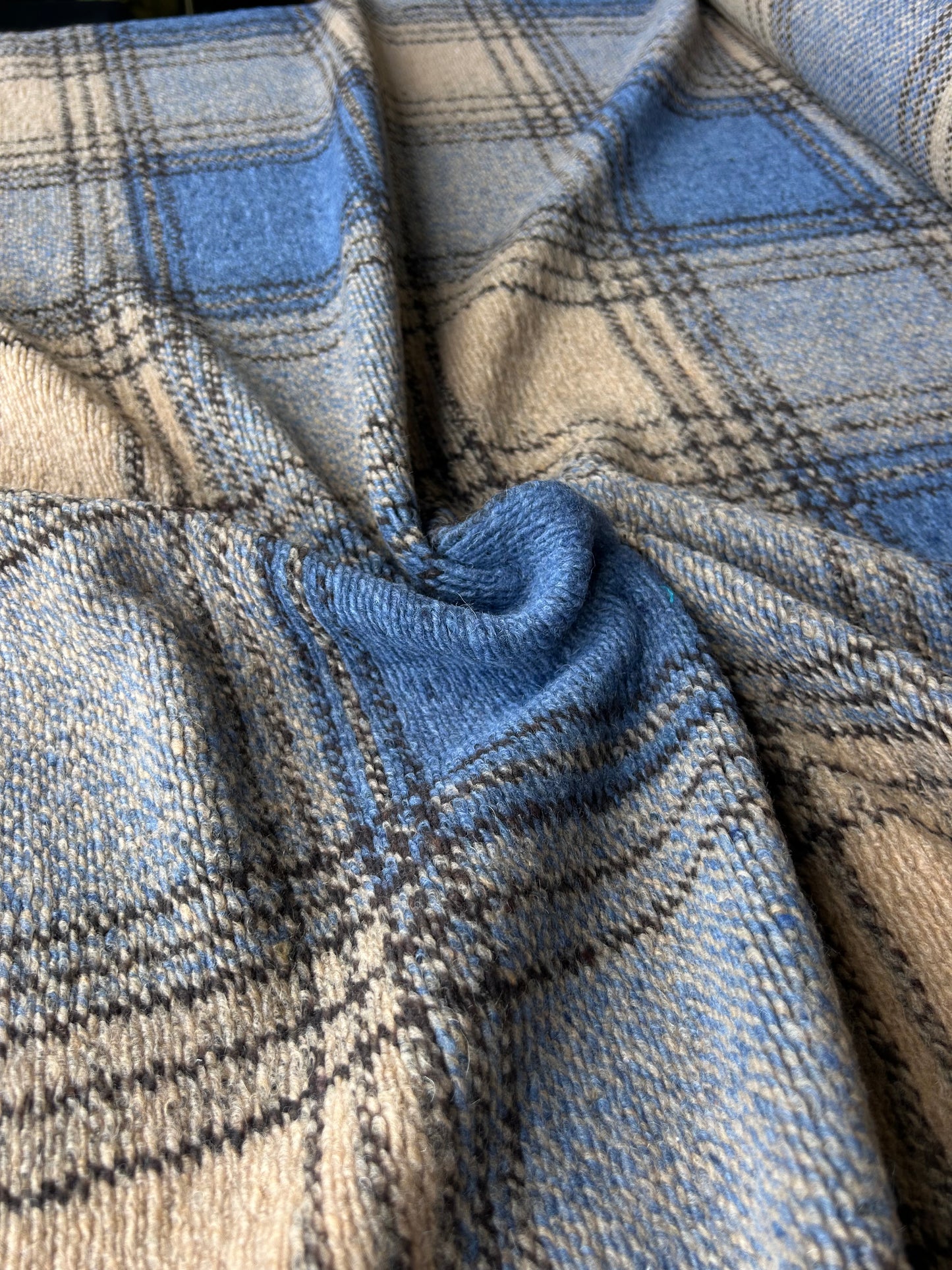 LISA 070 camel/blue heavy boiled wool check