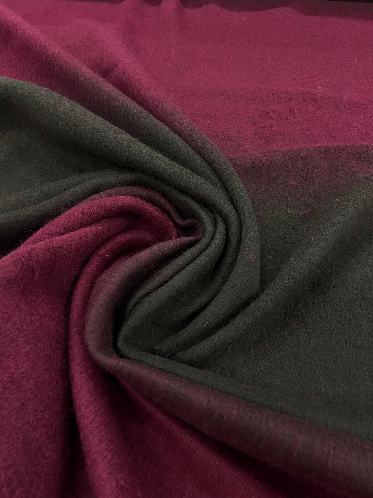 Enrique 017 boiled wool brushed degrade colors plum to brown