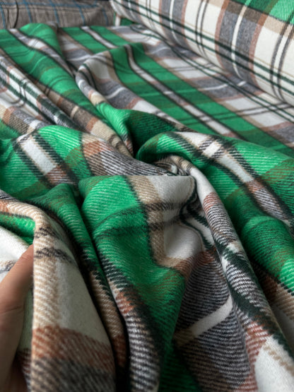 LISA 037 Green/beige/ecru checkered heavy cotton