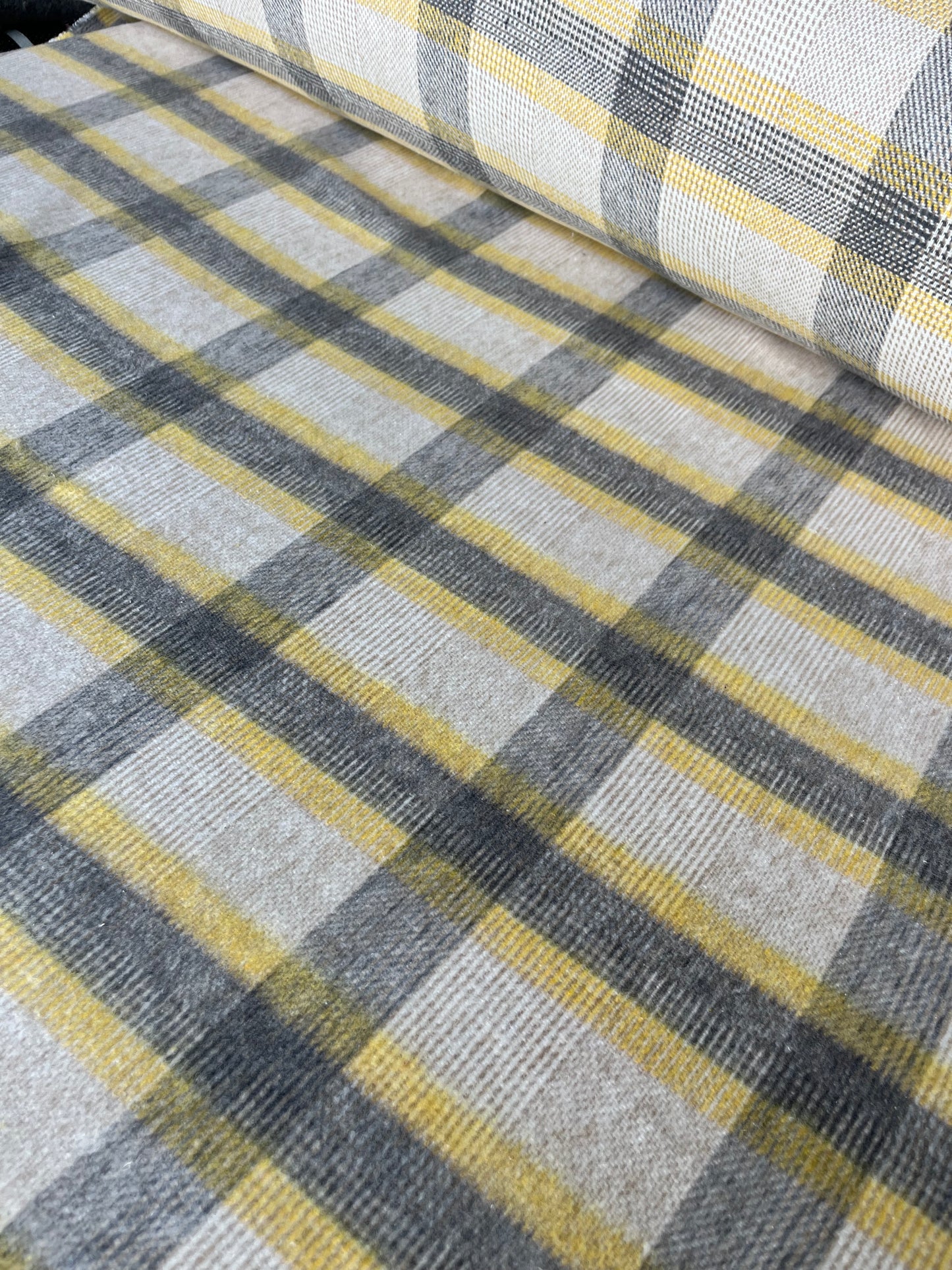 LISA 046 grey/yellow/ecru checkered heavy cotton