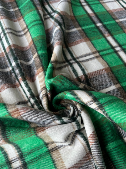 LISA 037 Green/beige/ecru checkered heavy cotton