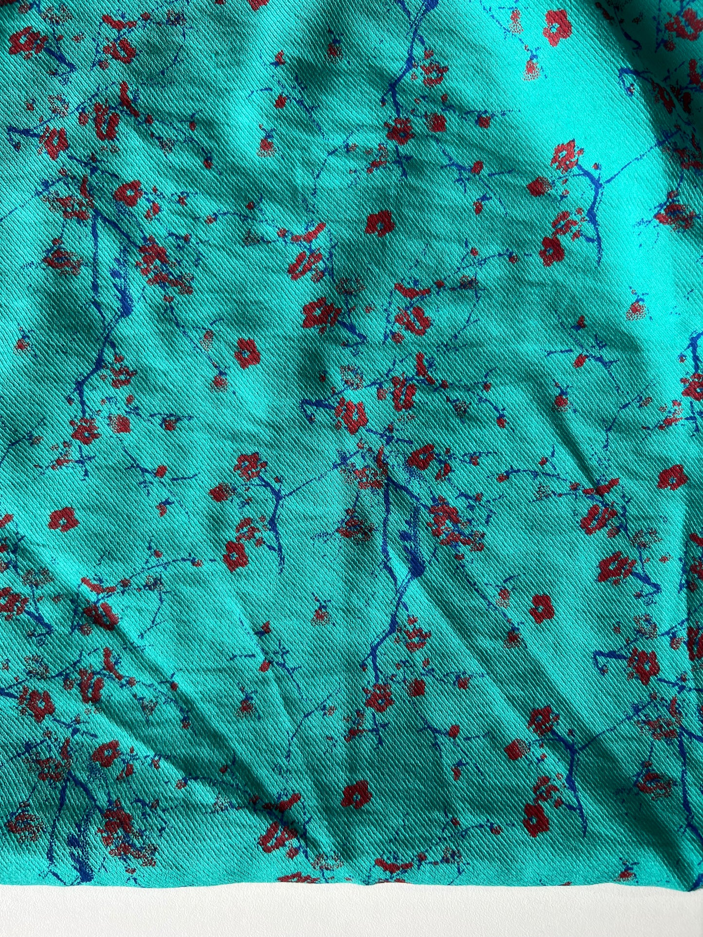 Wallet on diet 027 viscose aqua +red flower bouquets