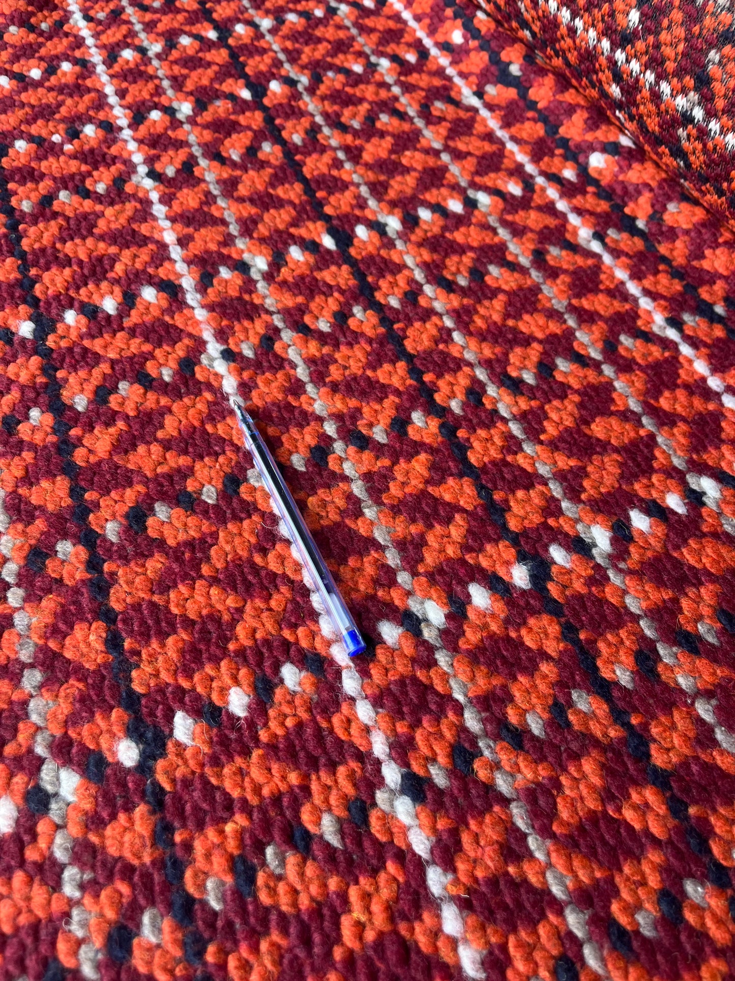 LISA 059  boiled wool with small bouclette orange/red small design