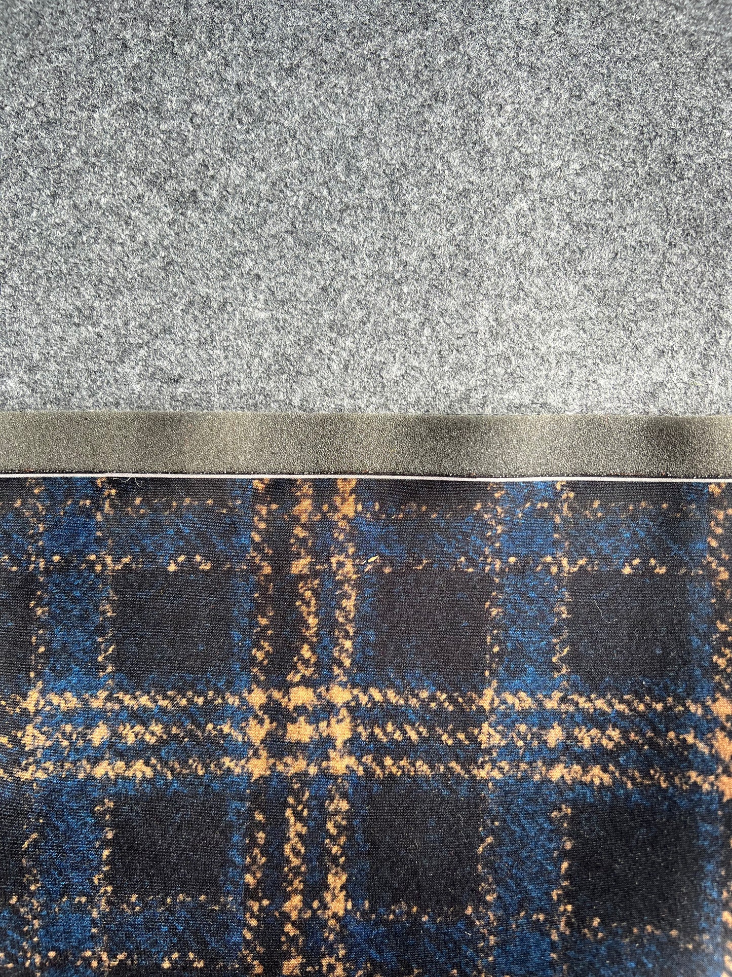 Flip side 001 blue yellow check double face grey