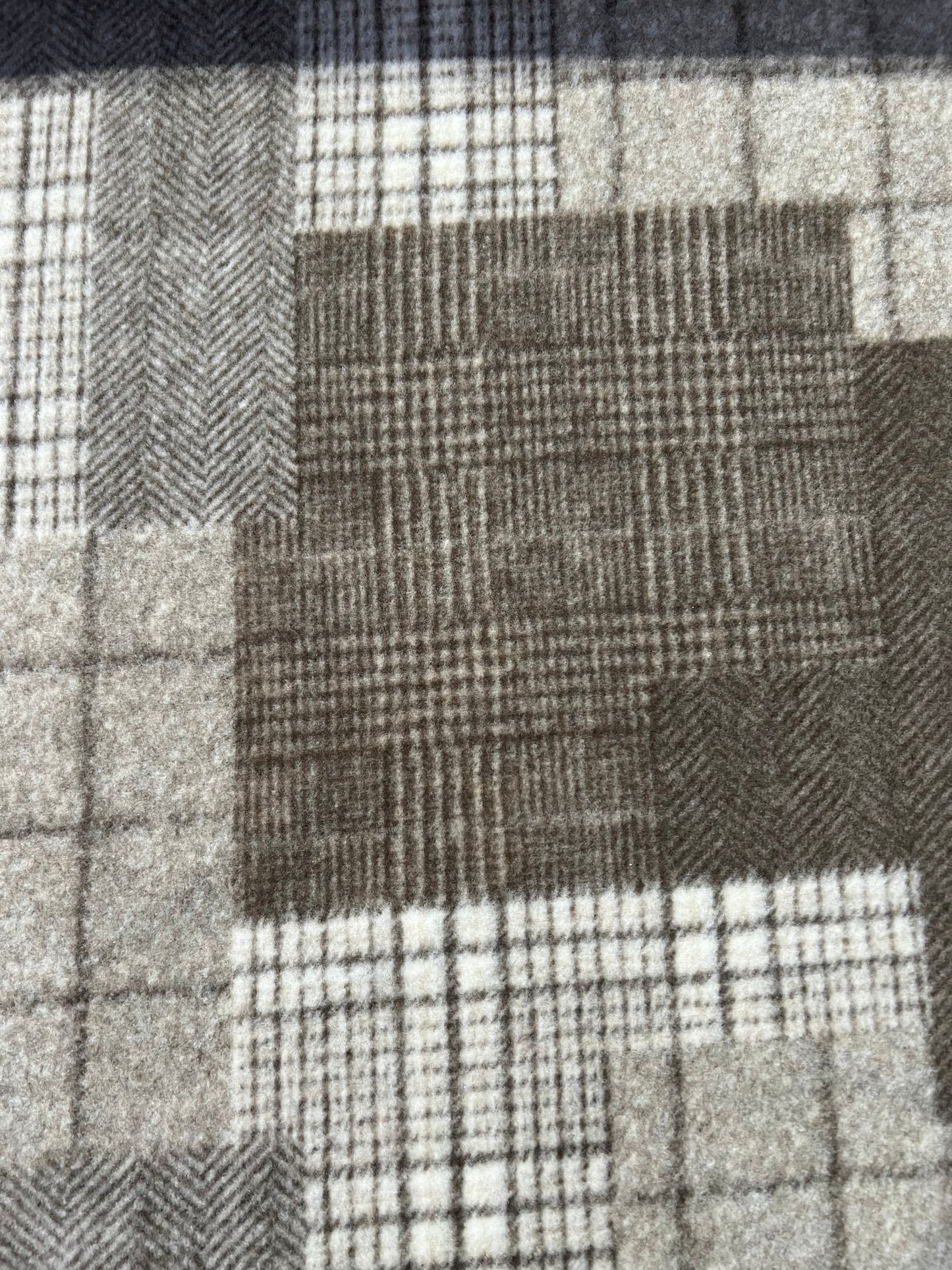 Flip side 025 brown beige patchwork double face beige