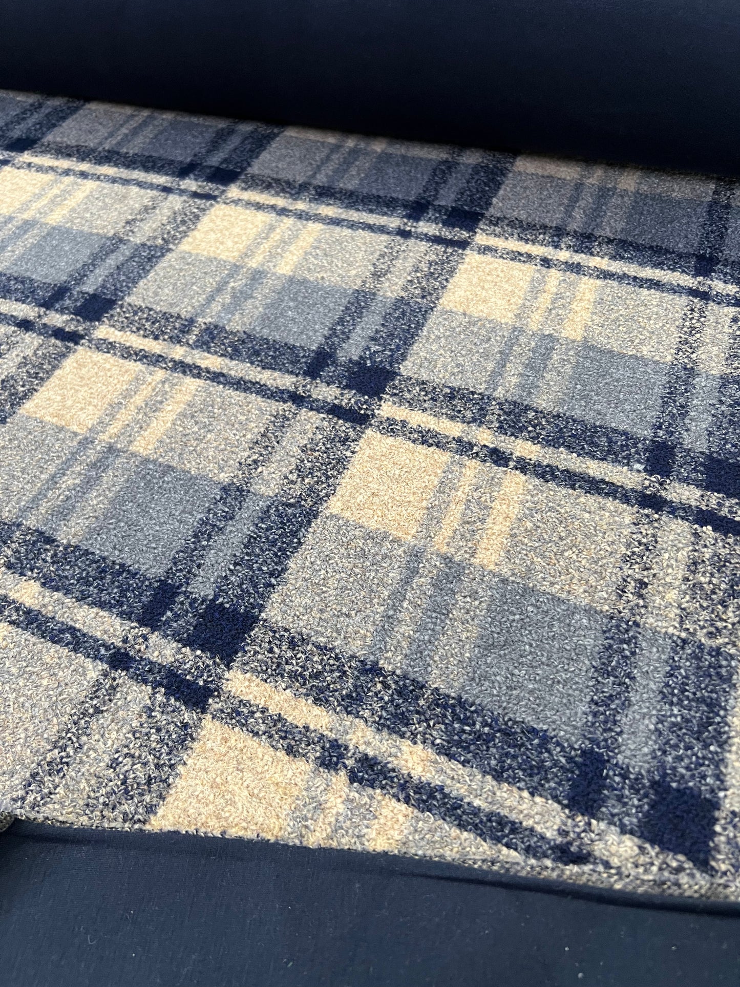 Flip side 031 sand blue grey bouclette check double face navy