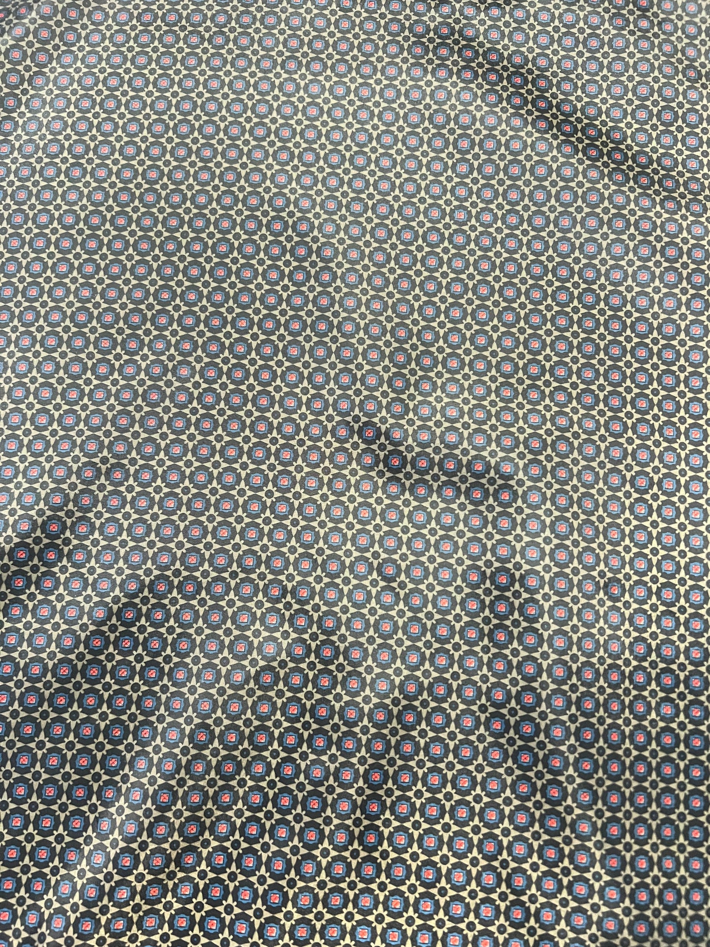 lining small design blue red