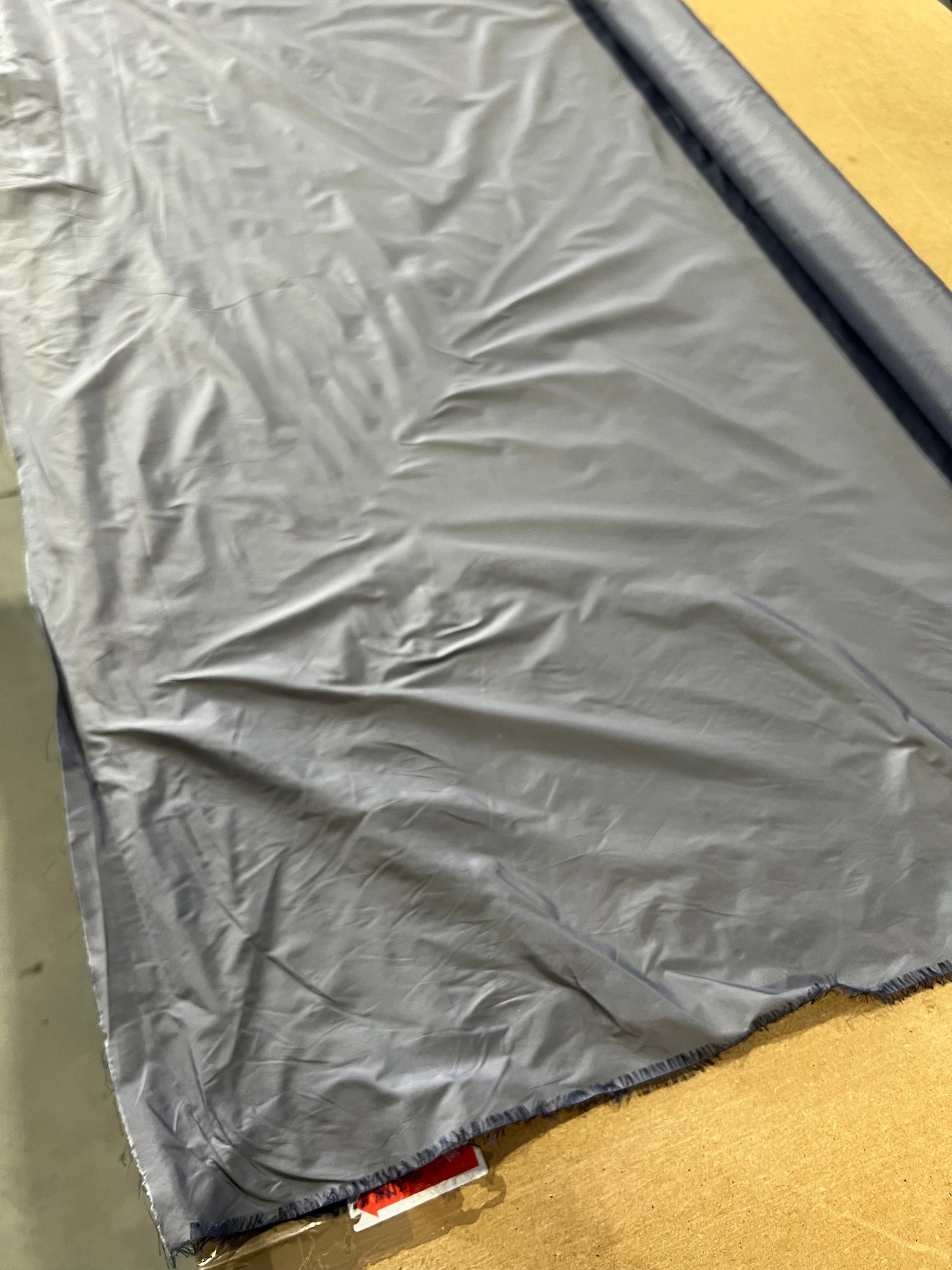 Light Taft 007 mid grey