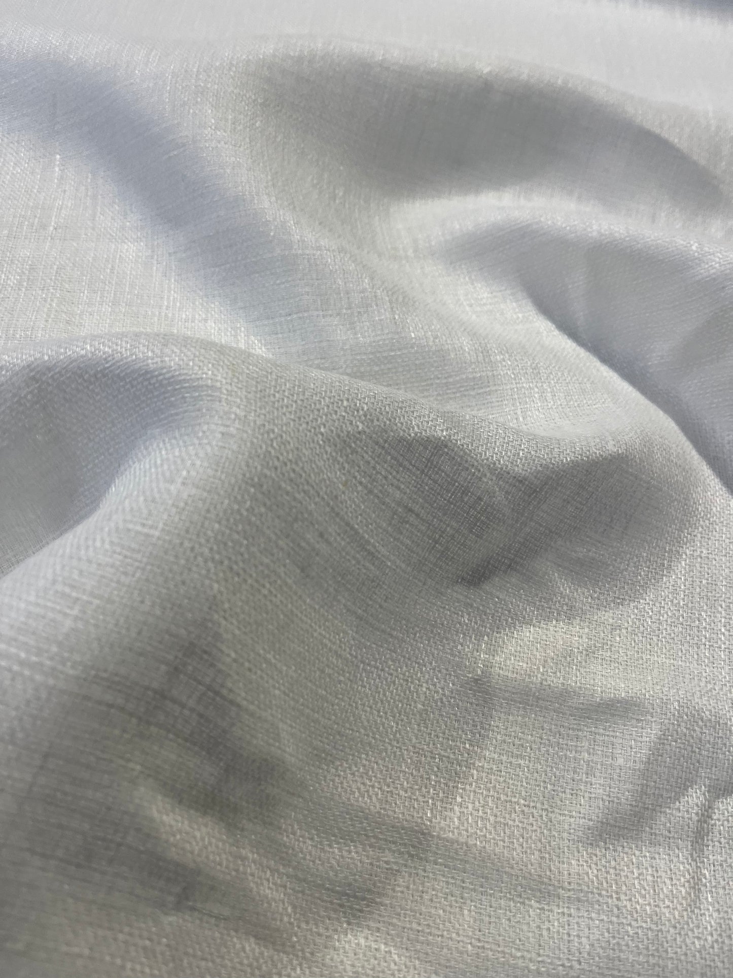 AXELLE 001  100% linen panama weave white