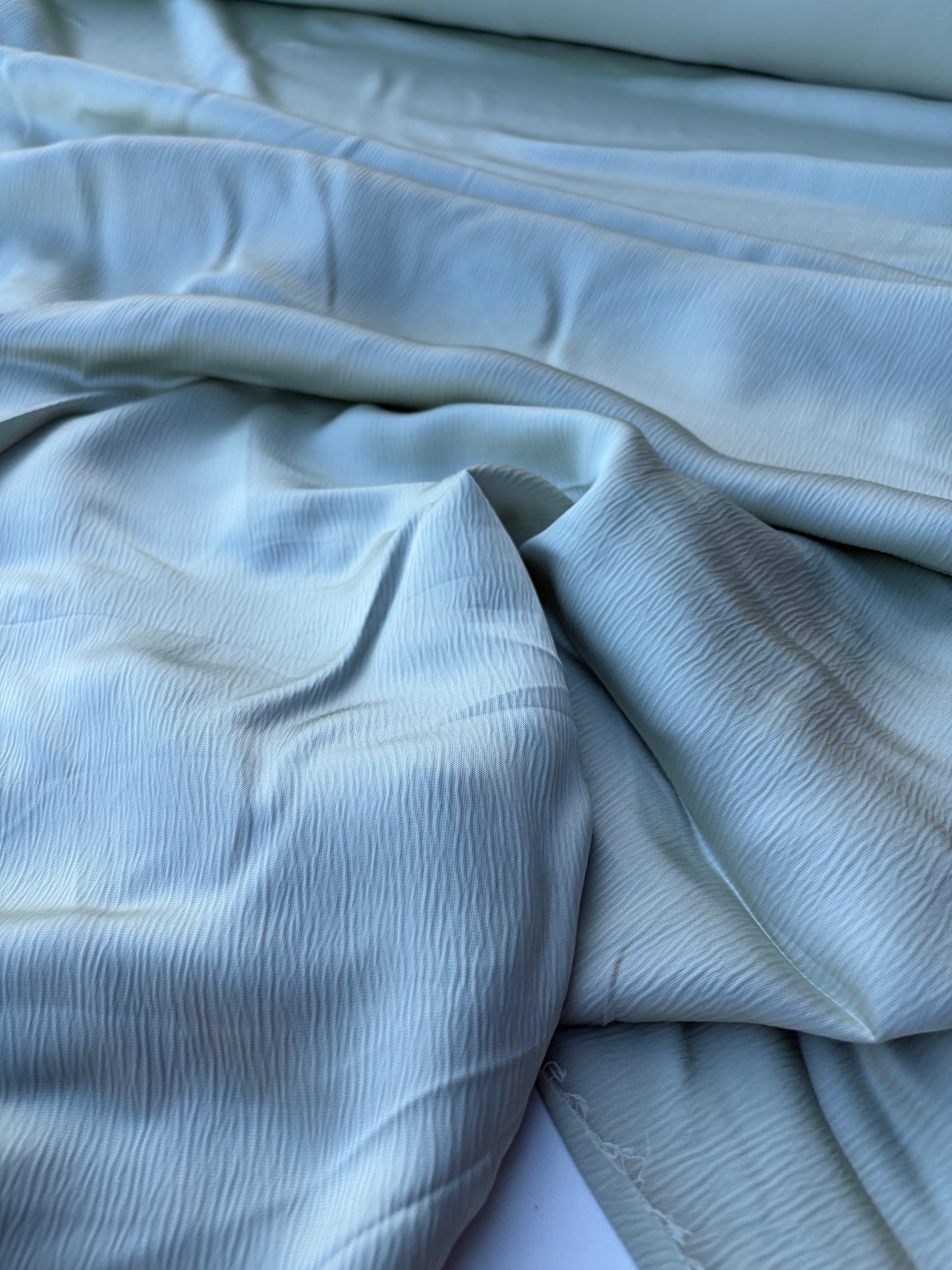BART 020 mint green crushed satin
