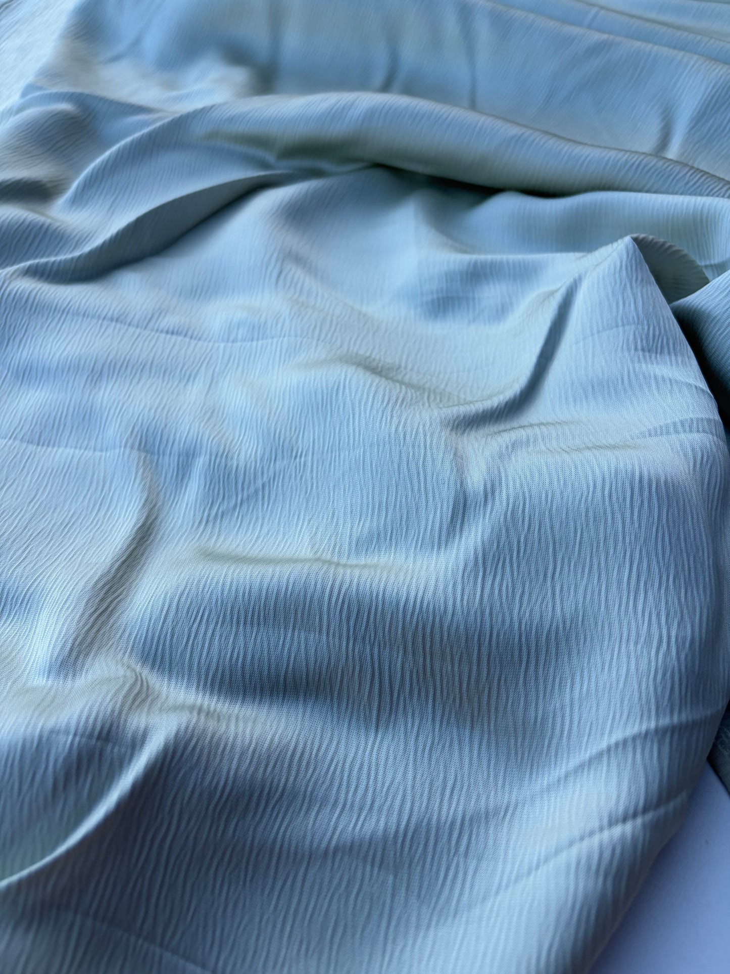 BART 020 mint green crushed satin