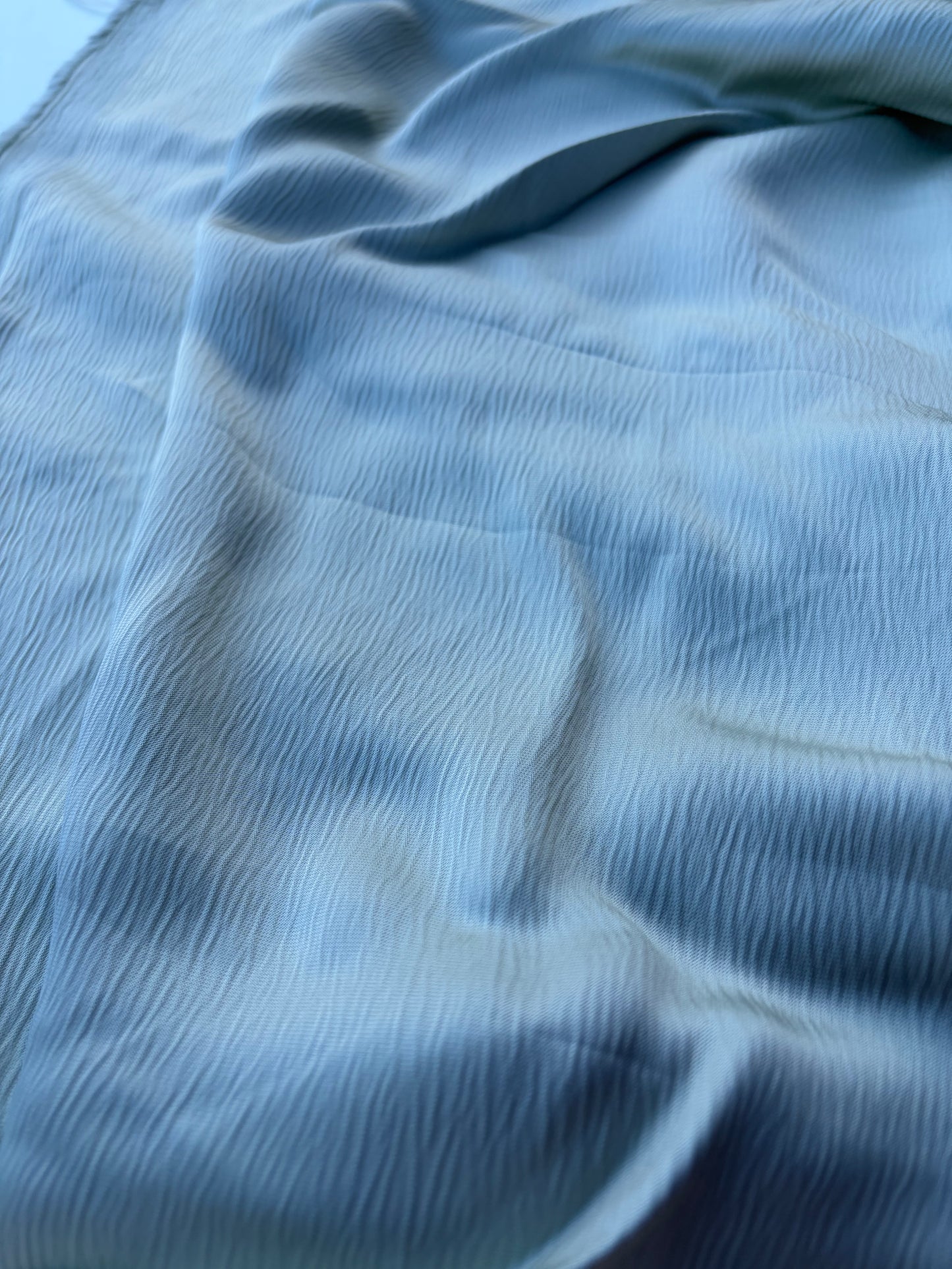BART 020 mint green crushed satin