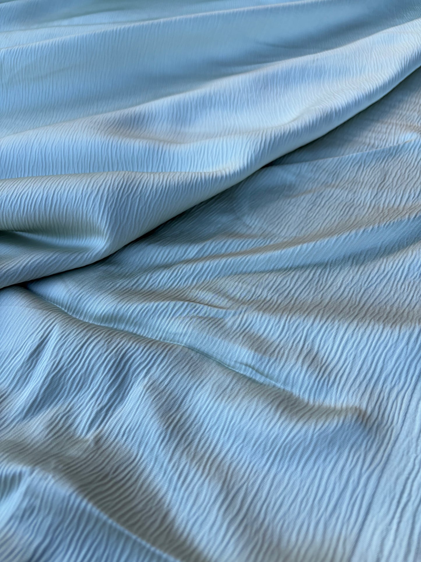 BART 020 mint green crushed satin