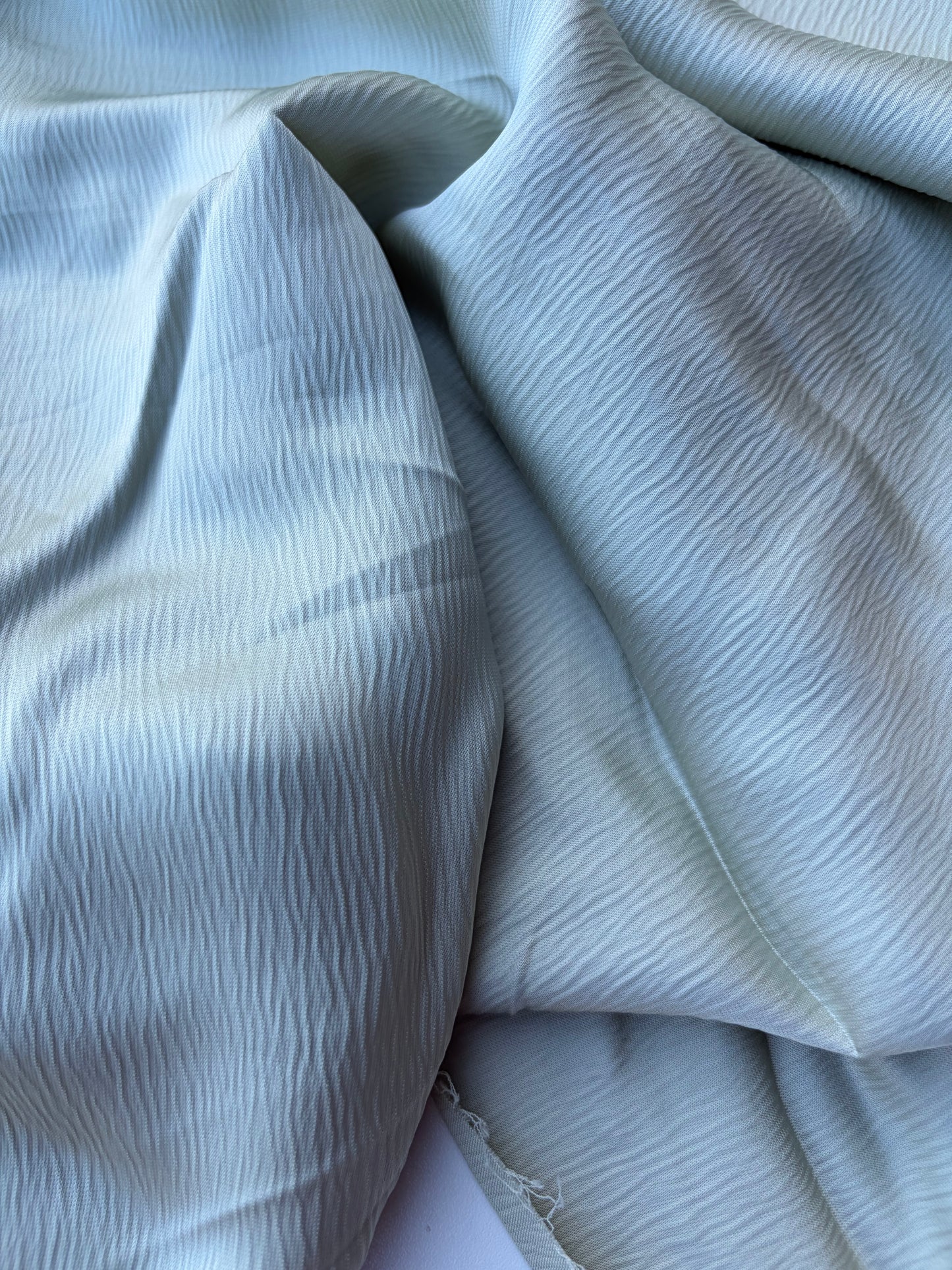 BART 020 mint green crushed satin