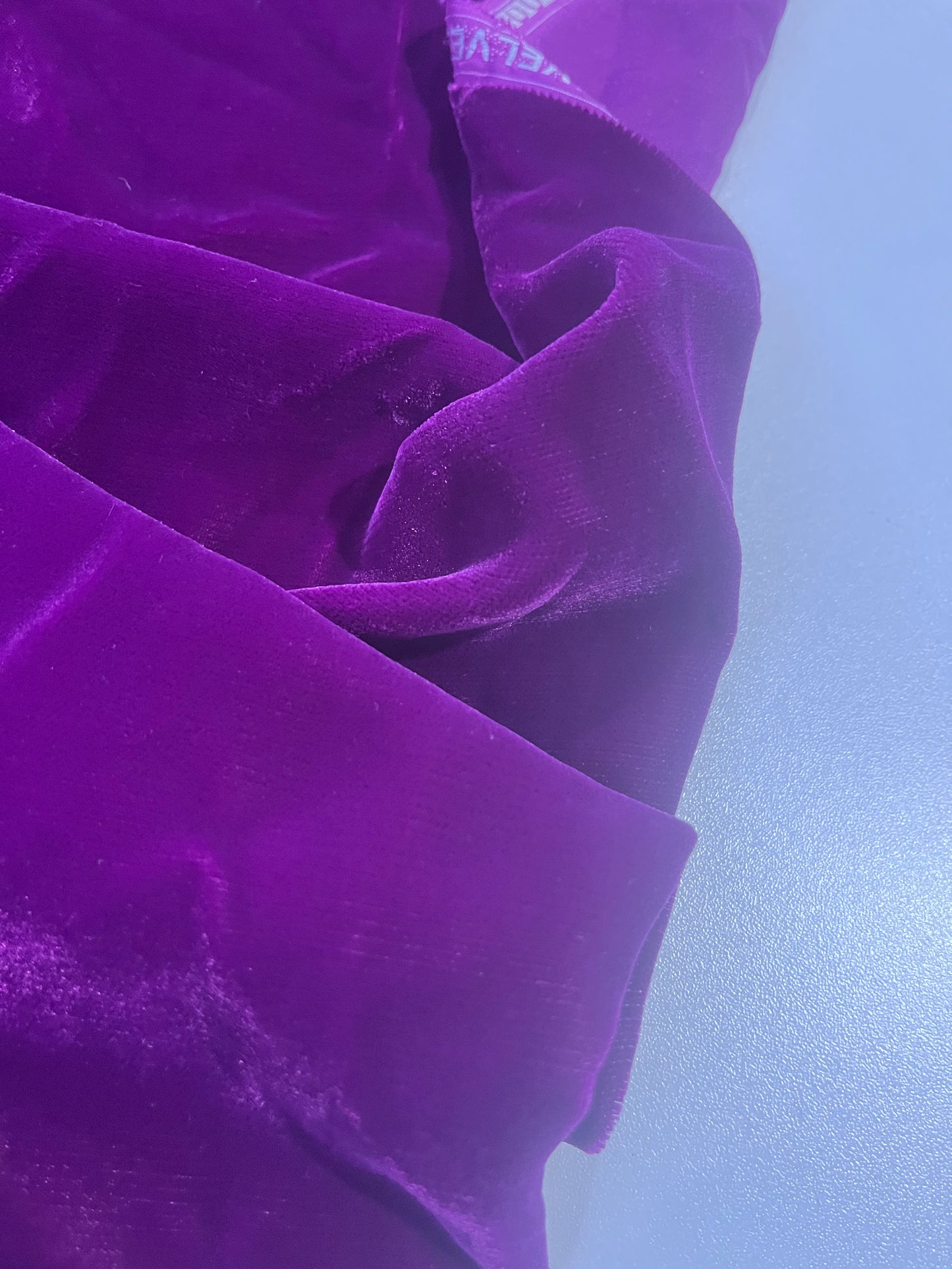 LOTTI 021  micro velvet intense violet