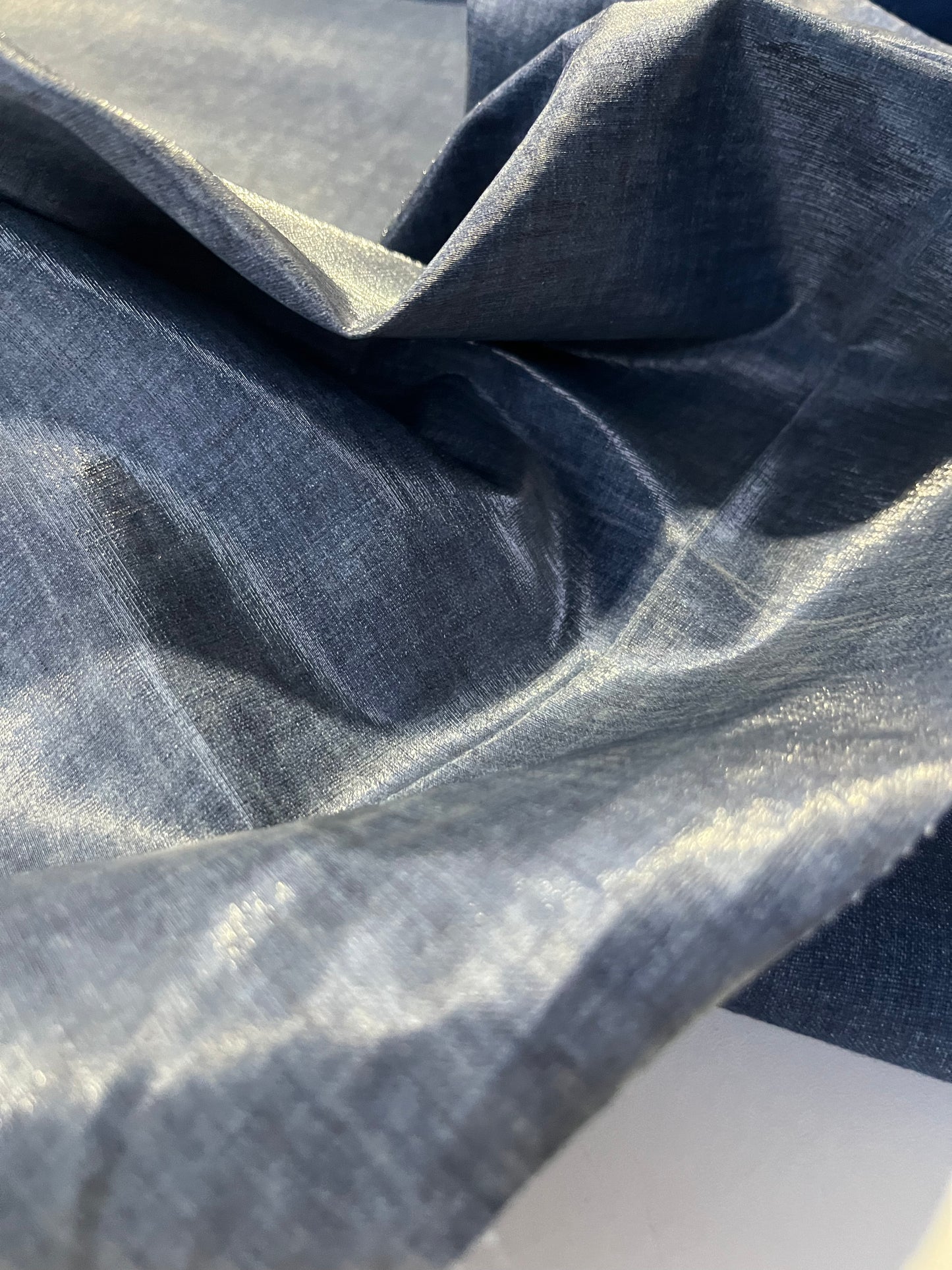 AXELLE 004 coated linen indigo