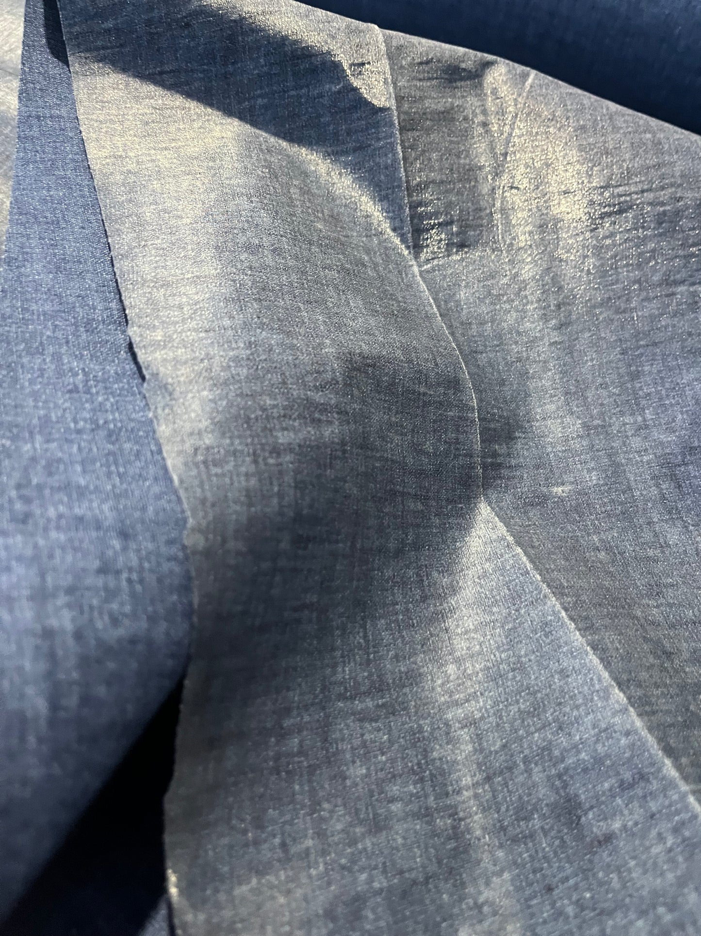 AXELLE 004 coated linen indigo