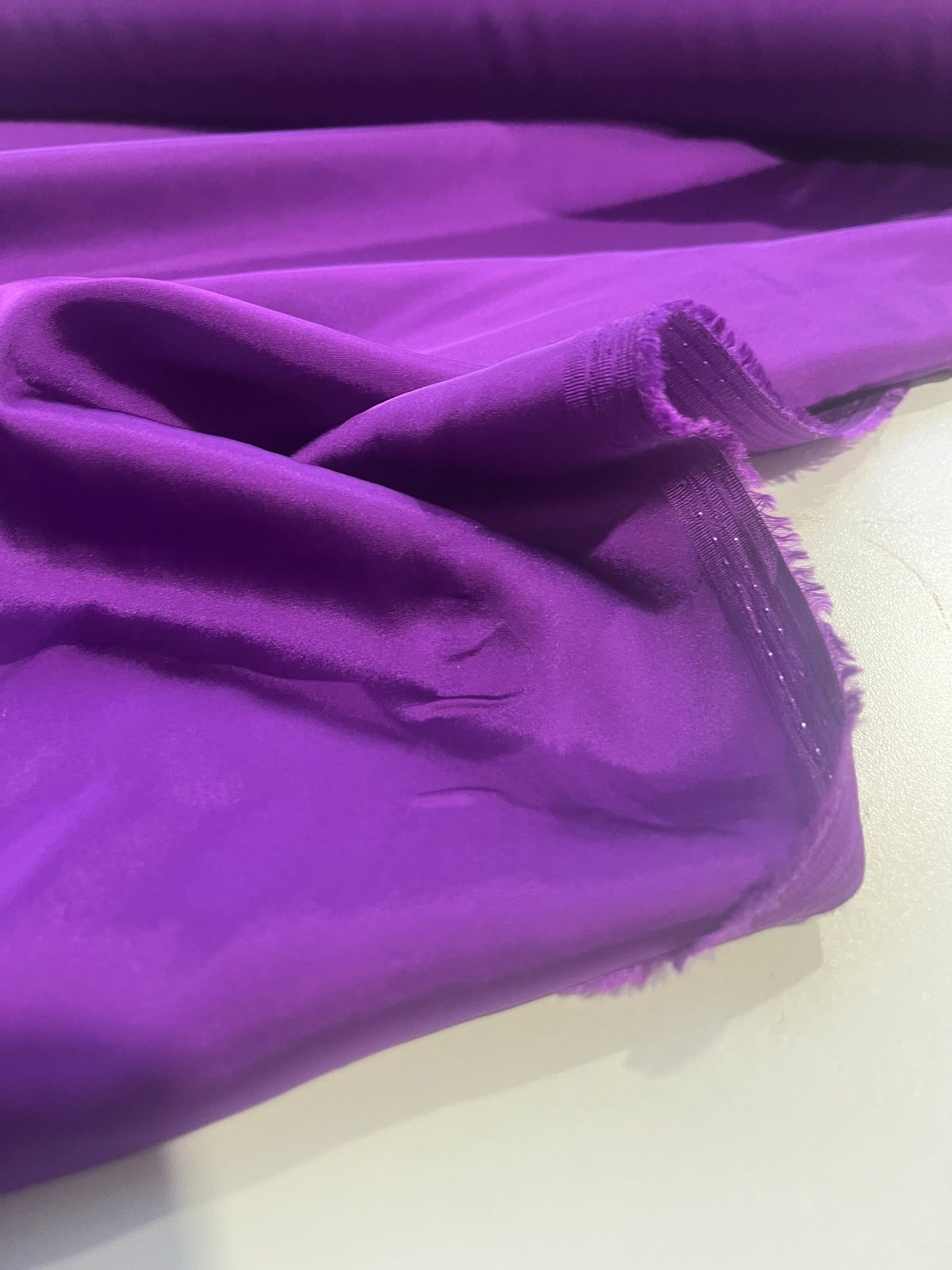 LOTTI 022 satin stretch intense violet